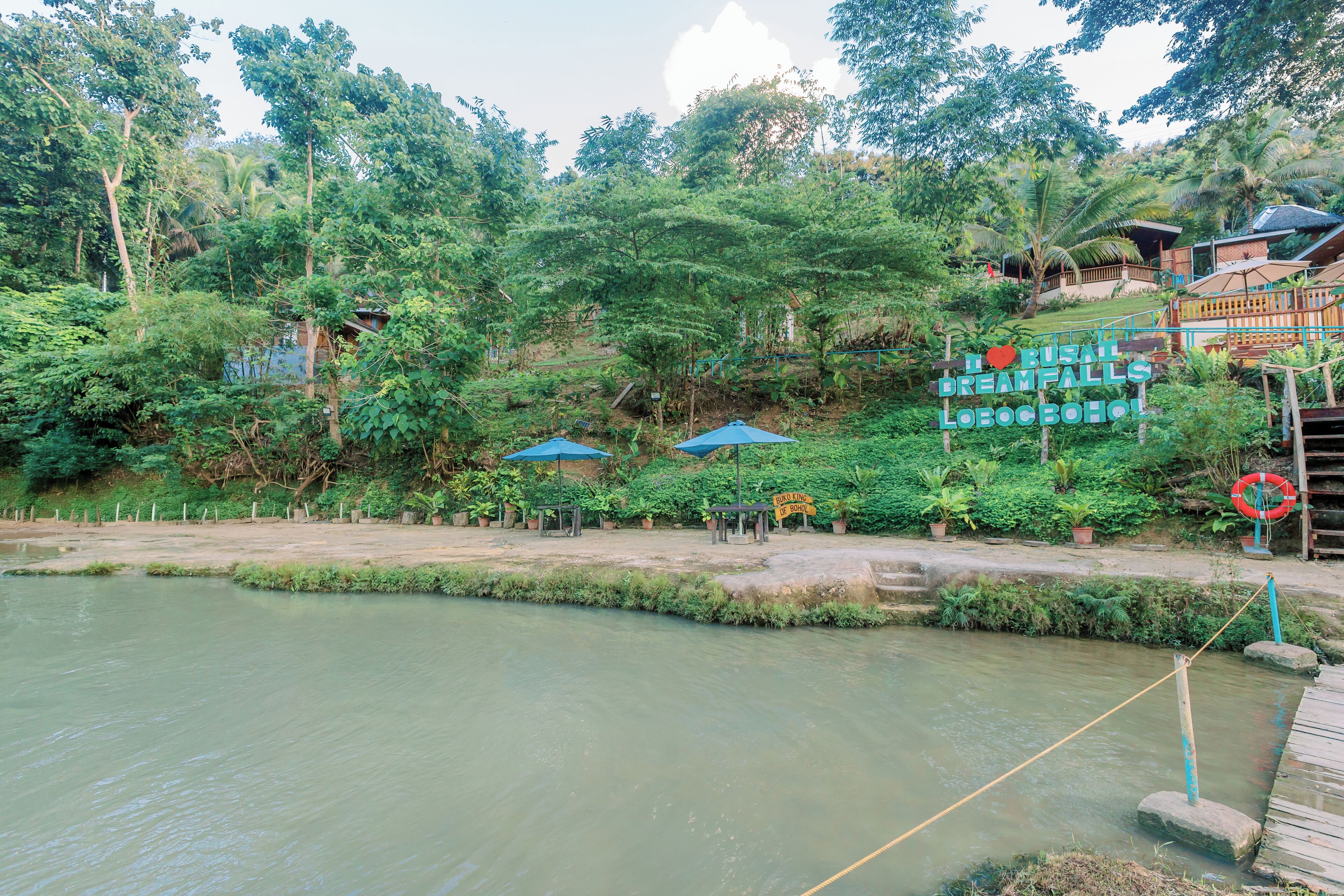 Busai Dream Falls Resort