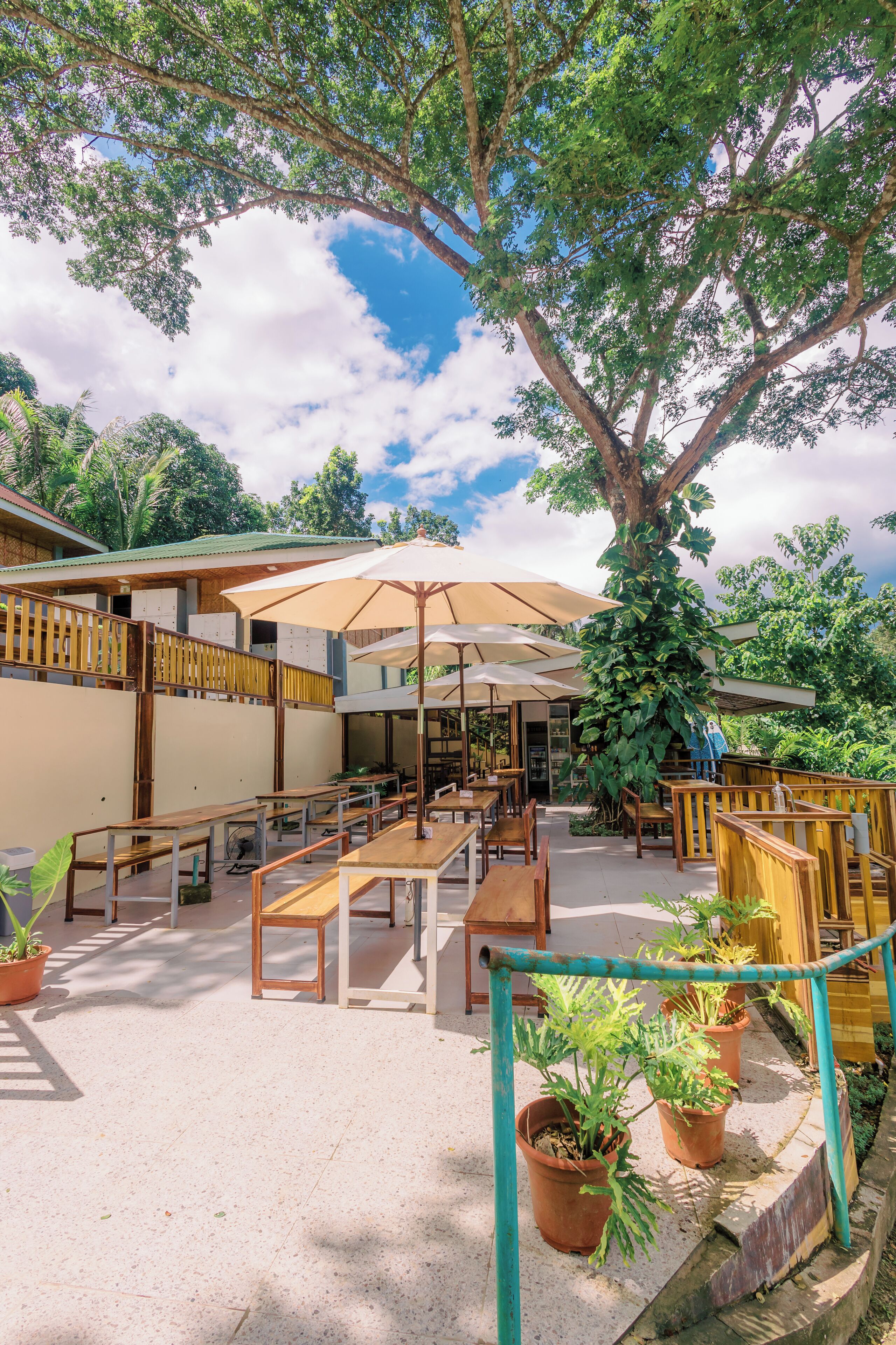 Busai Dream Falls Resort