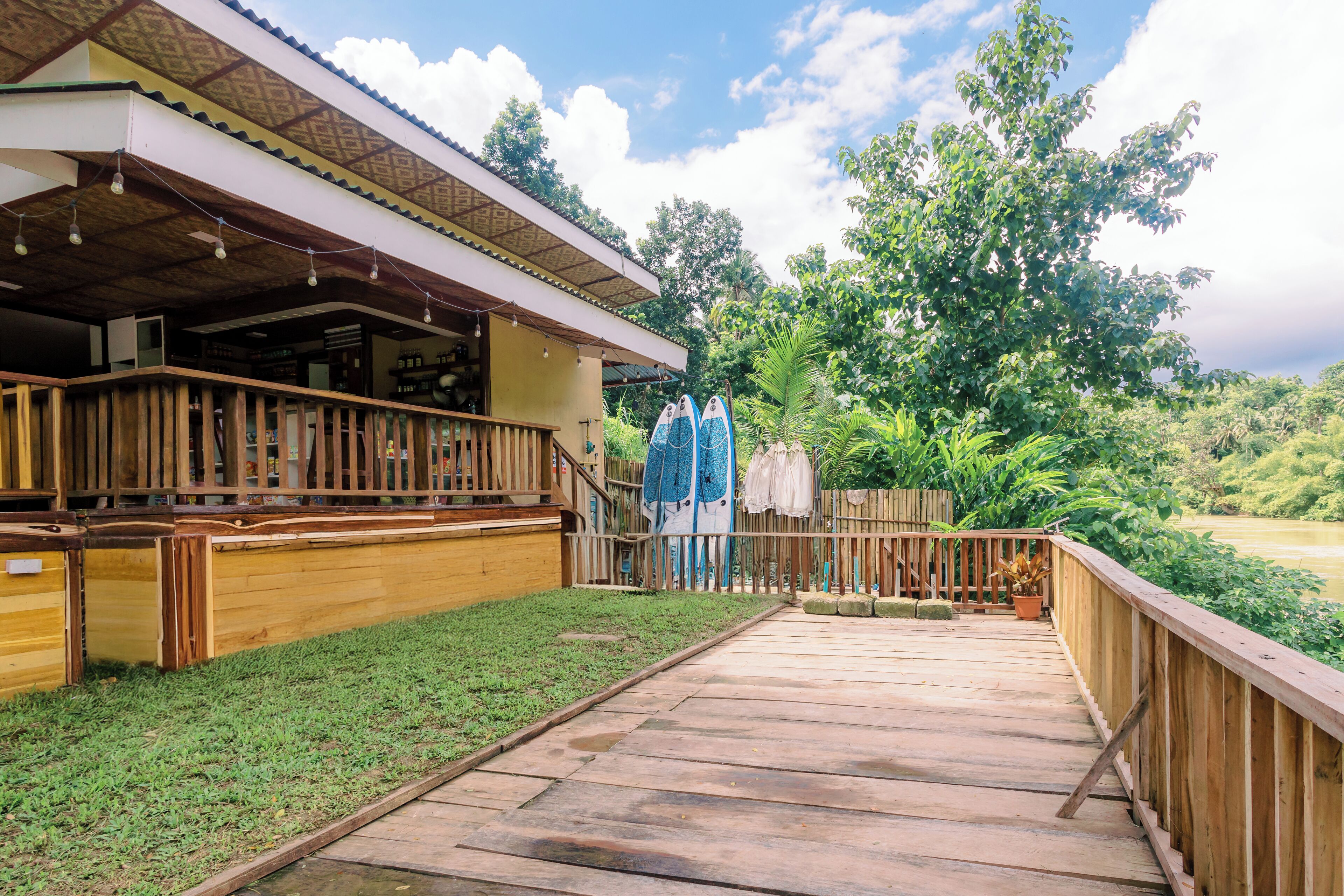 Busai Dream Falls Resort
