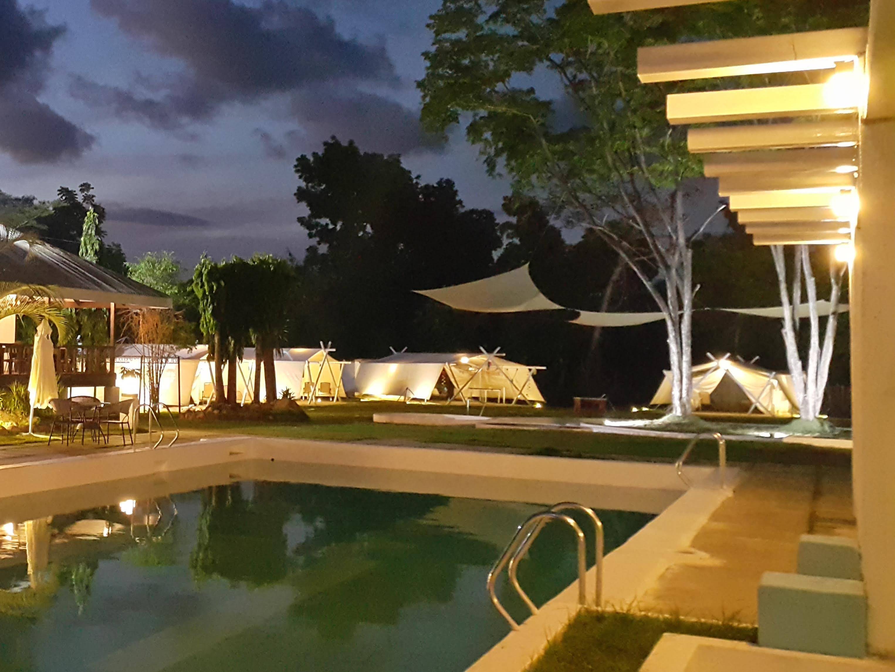 Blue Hotel And Resort