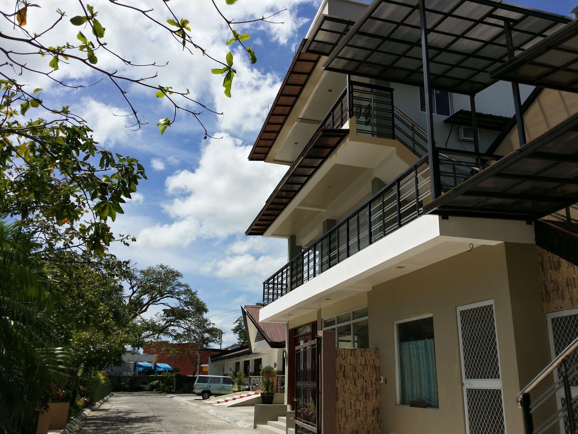 Quezon Premier Hotel Lucena