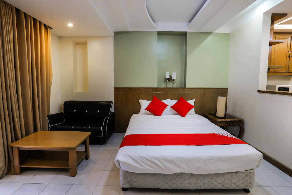 Alley 8 by OYO Rooms
