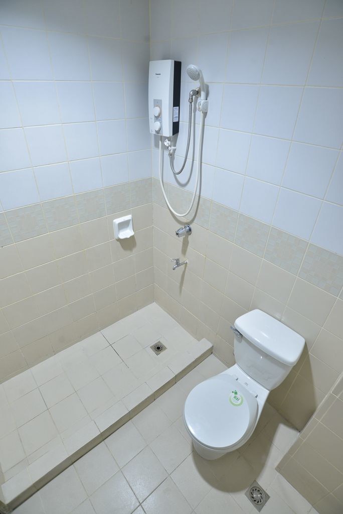 AMAX Inn Makati