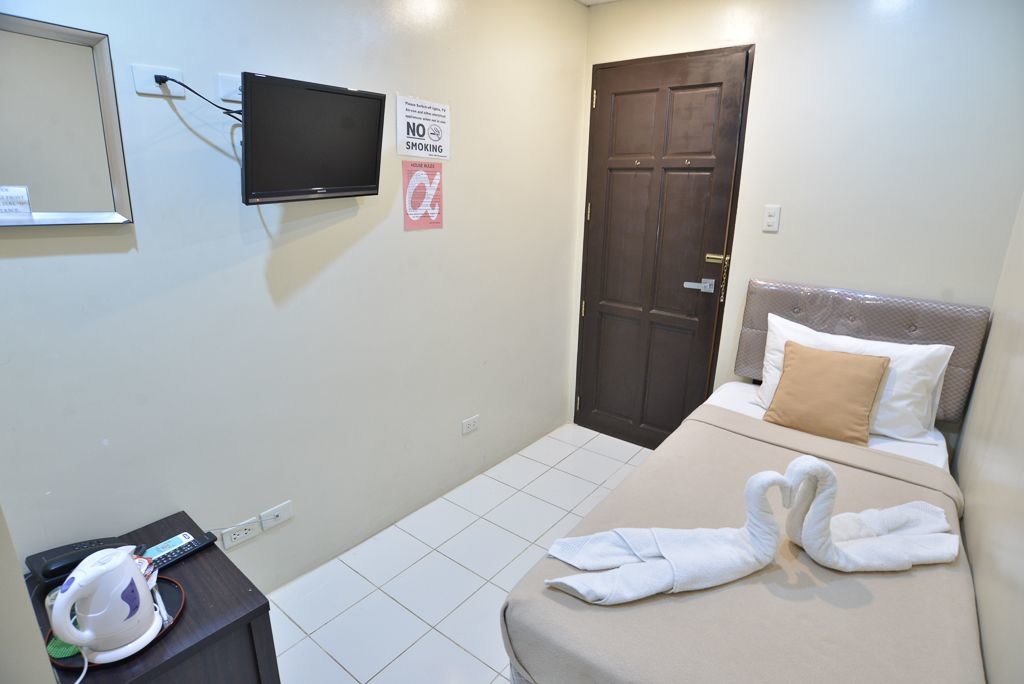 AMAX Inn Makati