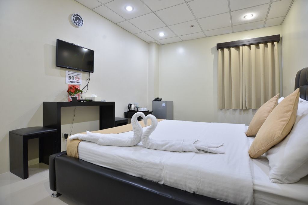 AMAX Inn Makati