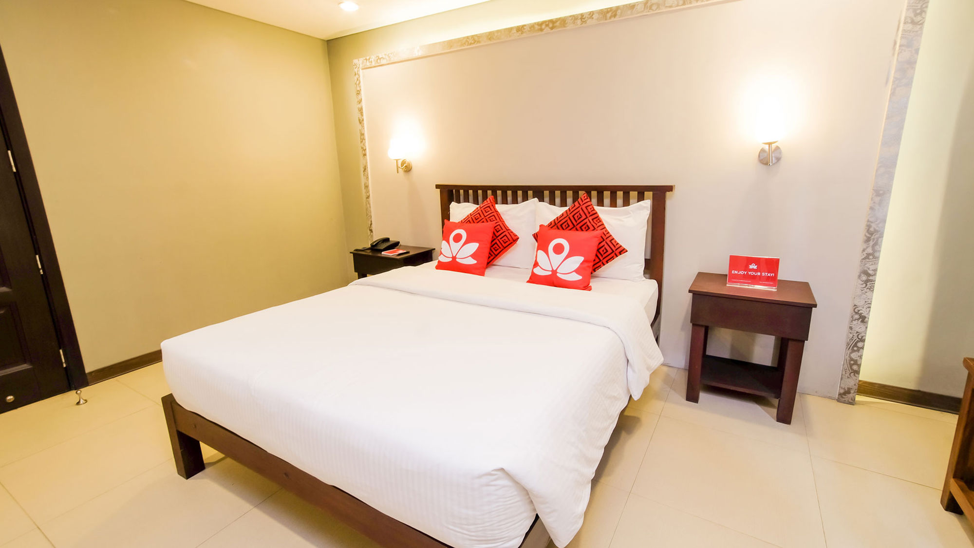 Artina Suites