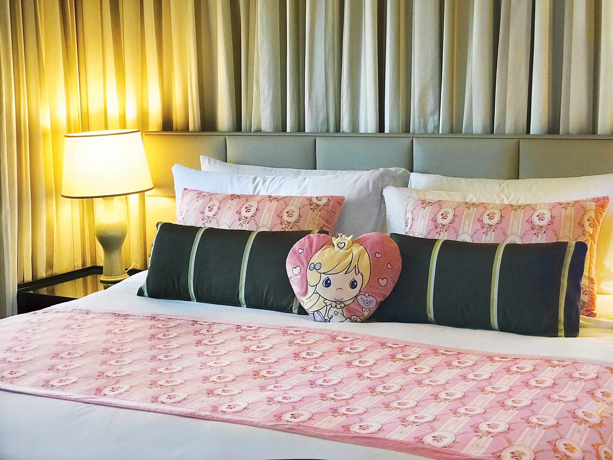 Aruga by Rockwell Hotel