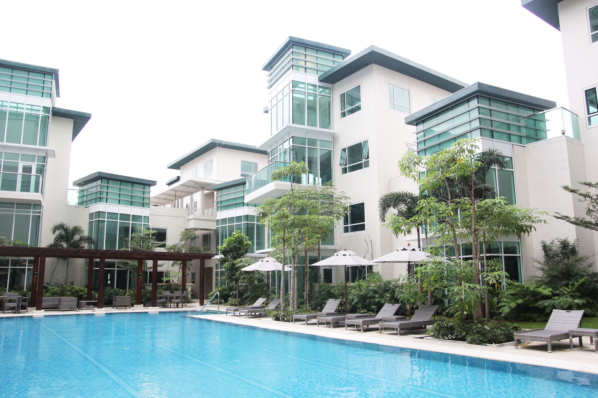 Aruga by Rockwell Hotel