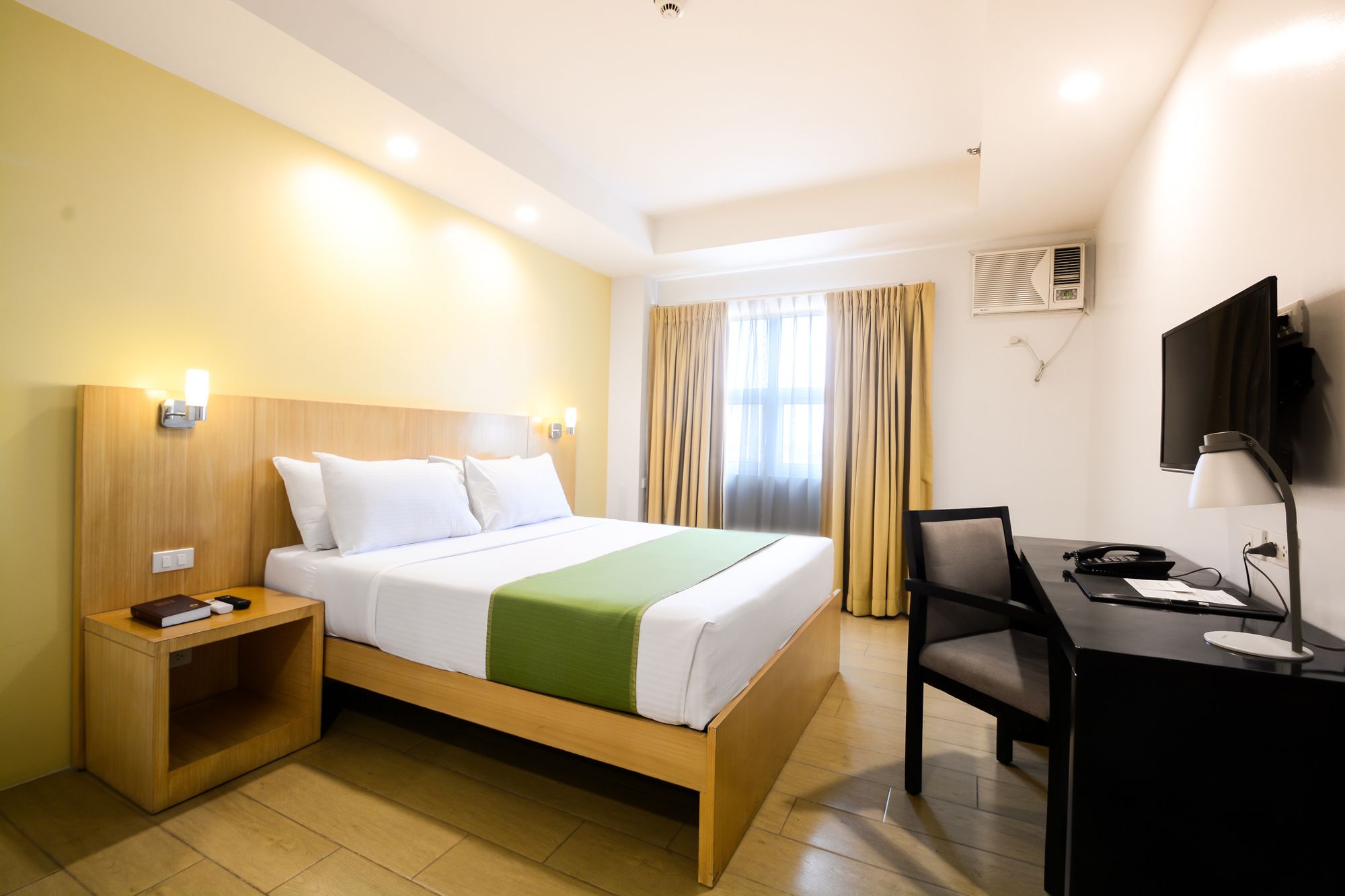 Aurum One Makati
