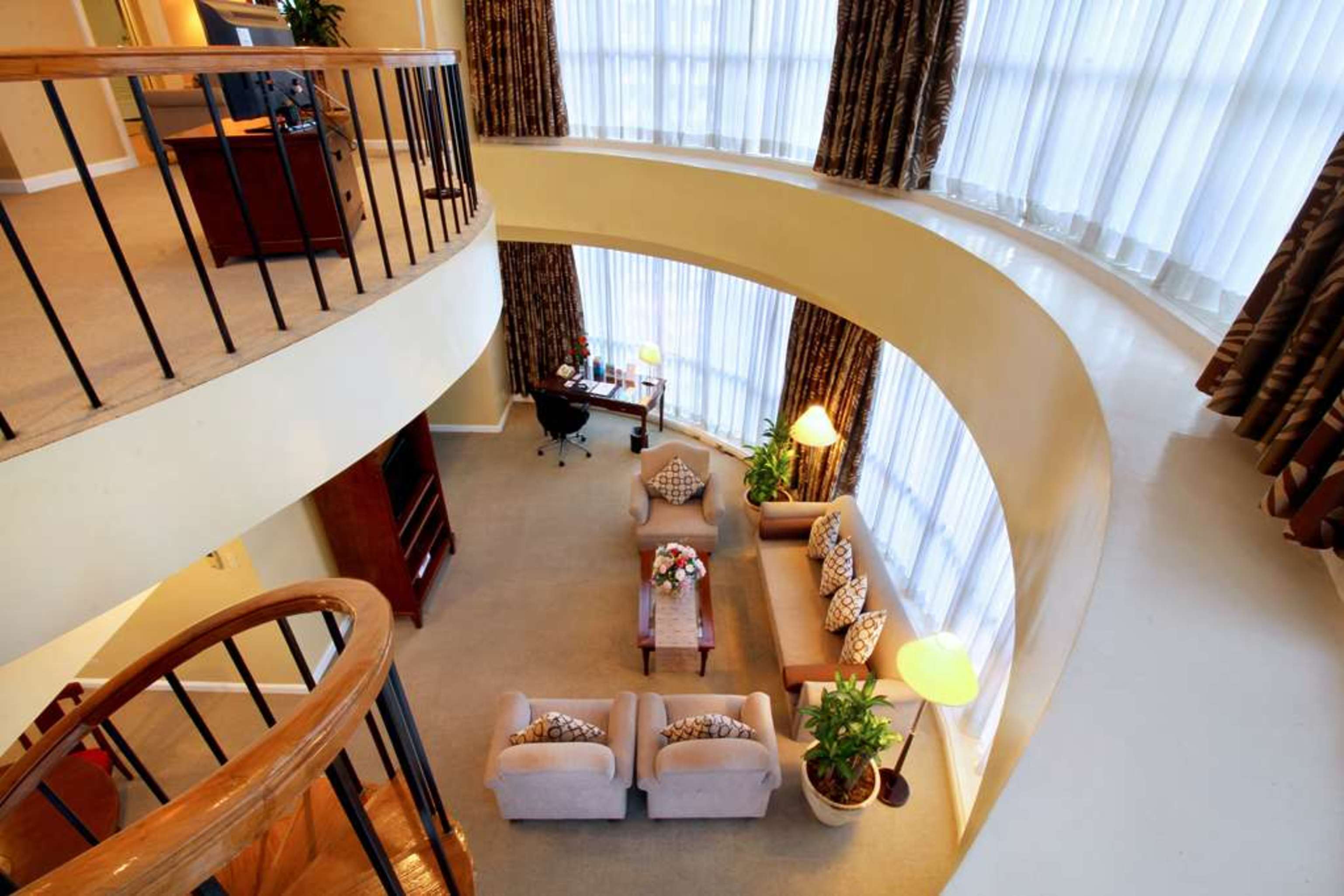 Oxford Suites Makati