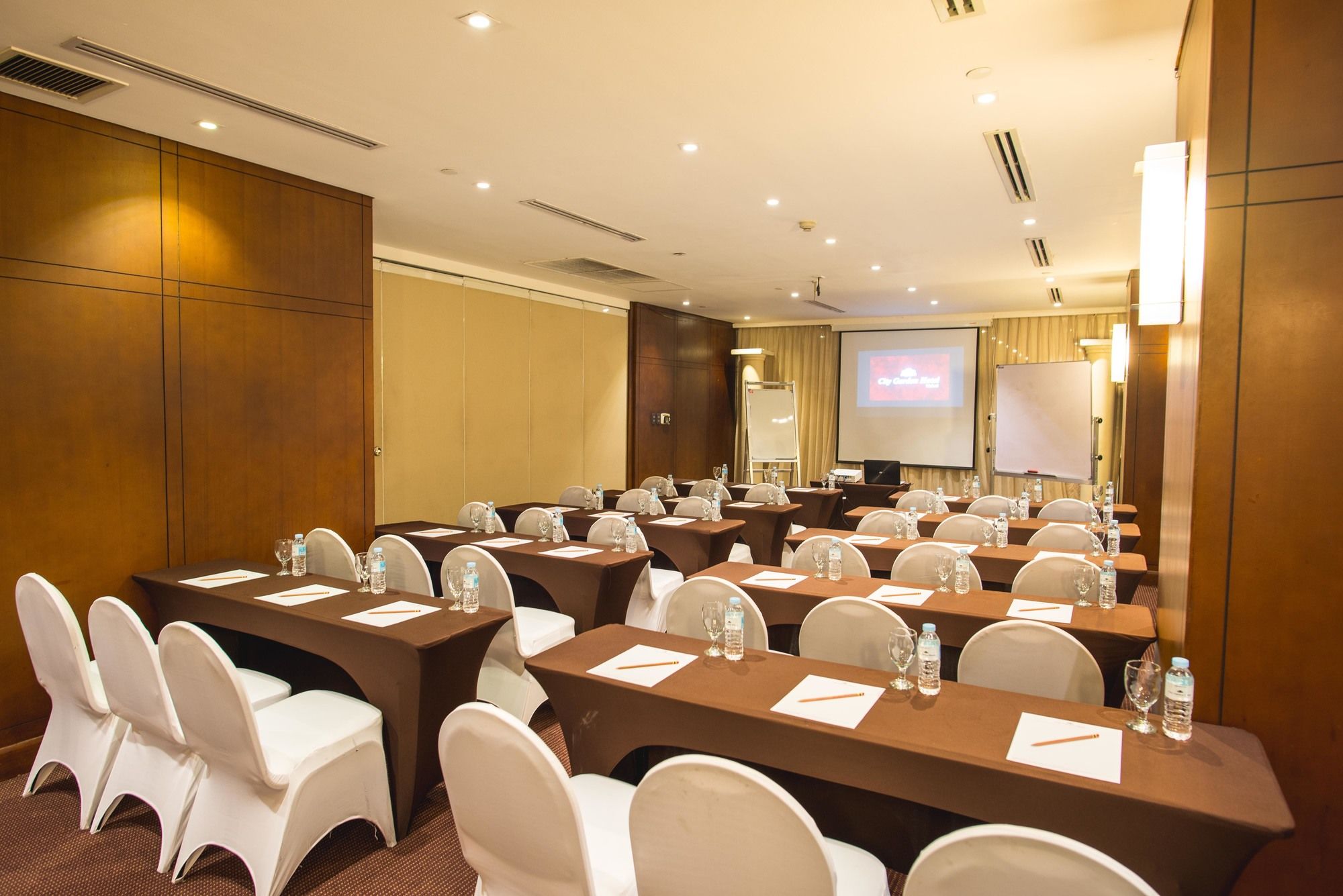 City Garden Hotel Makati