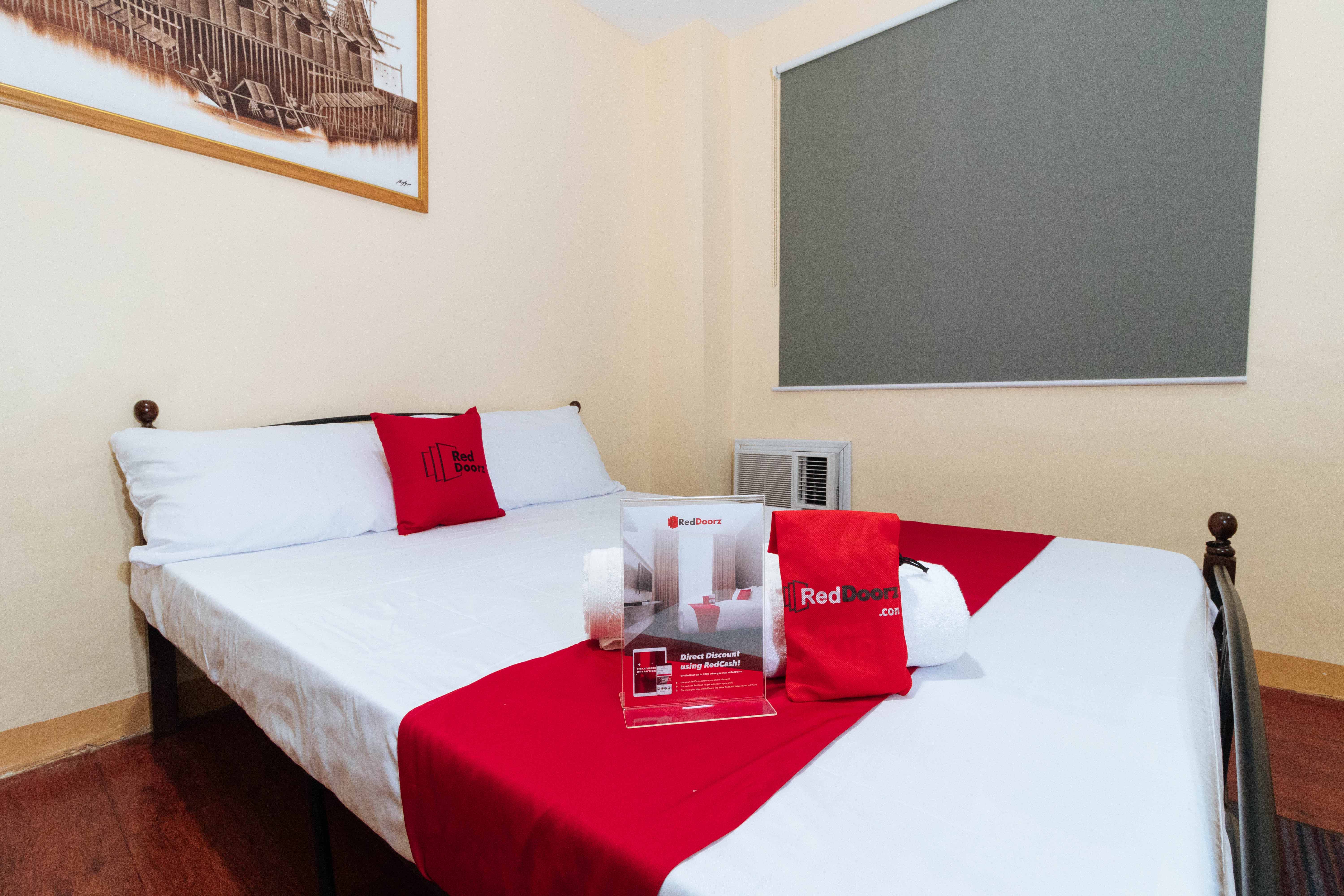 City Traveler Suites by RedDoorz
