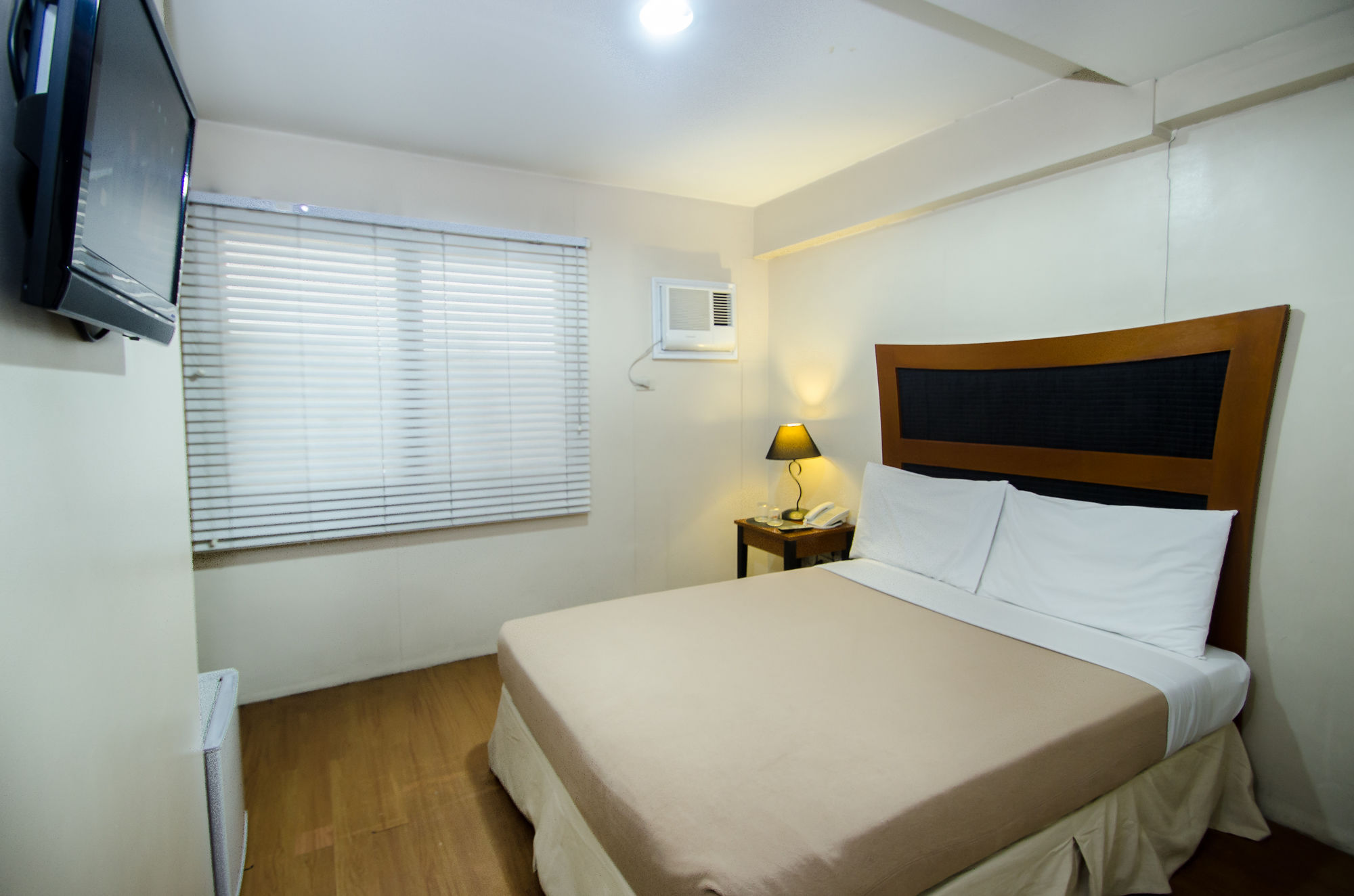 Spaces Hotel Makati People & Pets