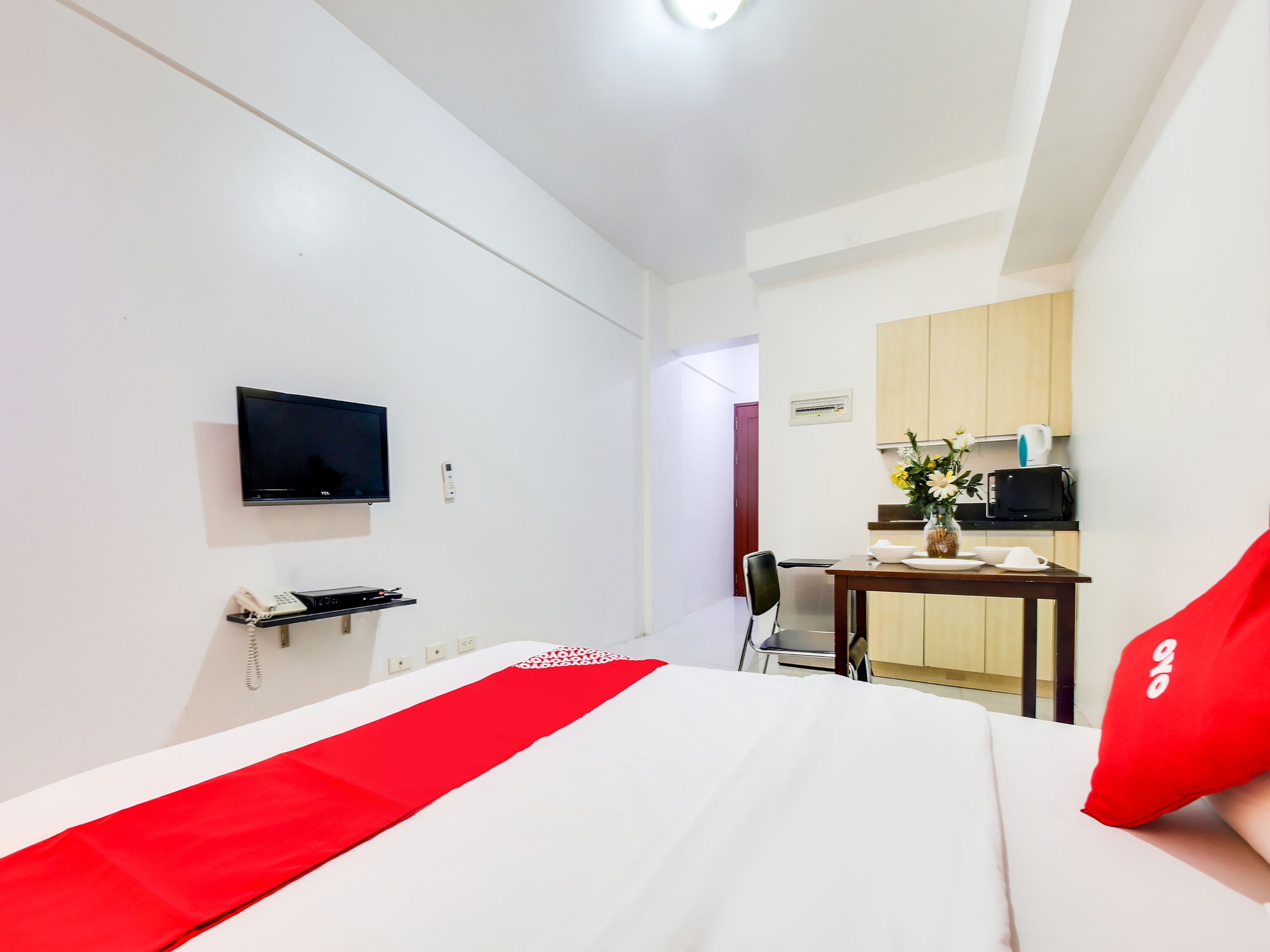 Dian Suites Makati by OYO