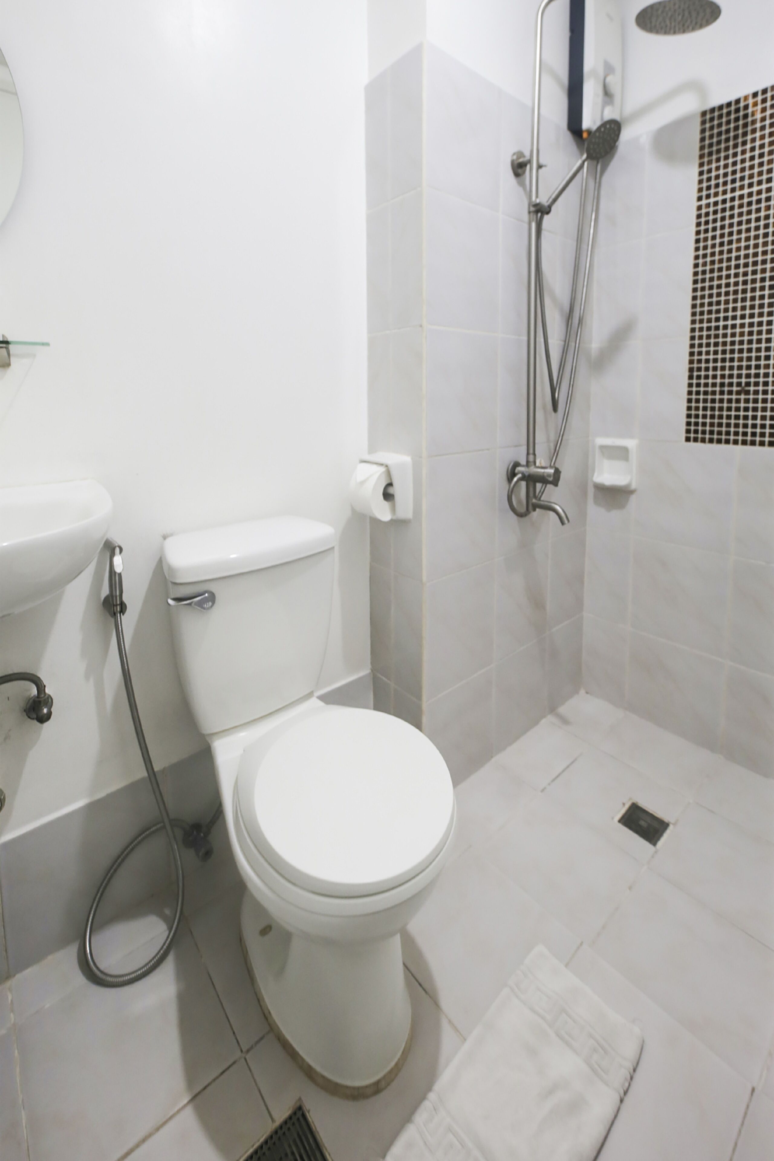 Dian Suites Makati by OYO