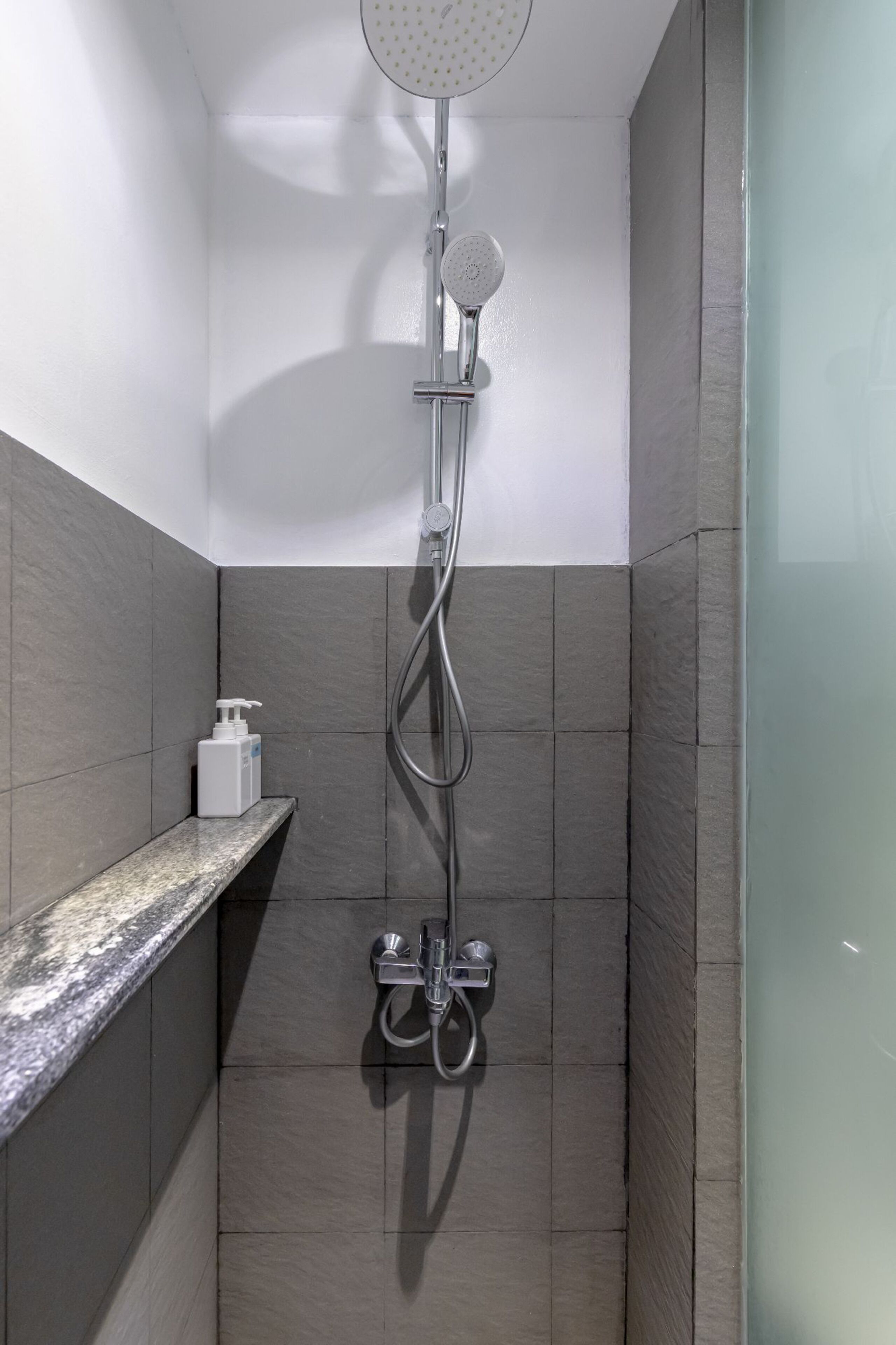 Draper Startup House for Entrepreneurs Hotel