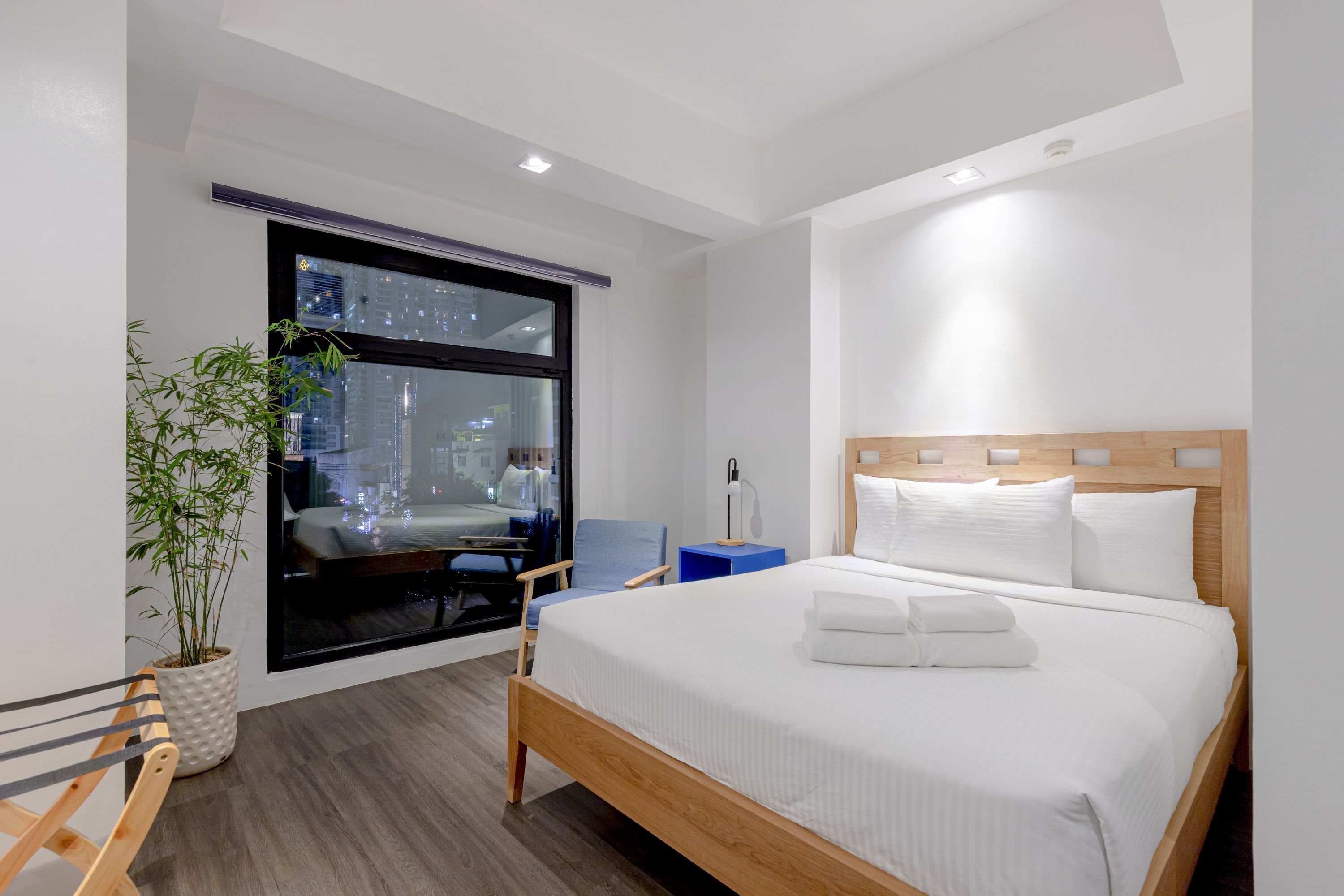 Draper Startup House for Entrepreneurs Hotel