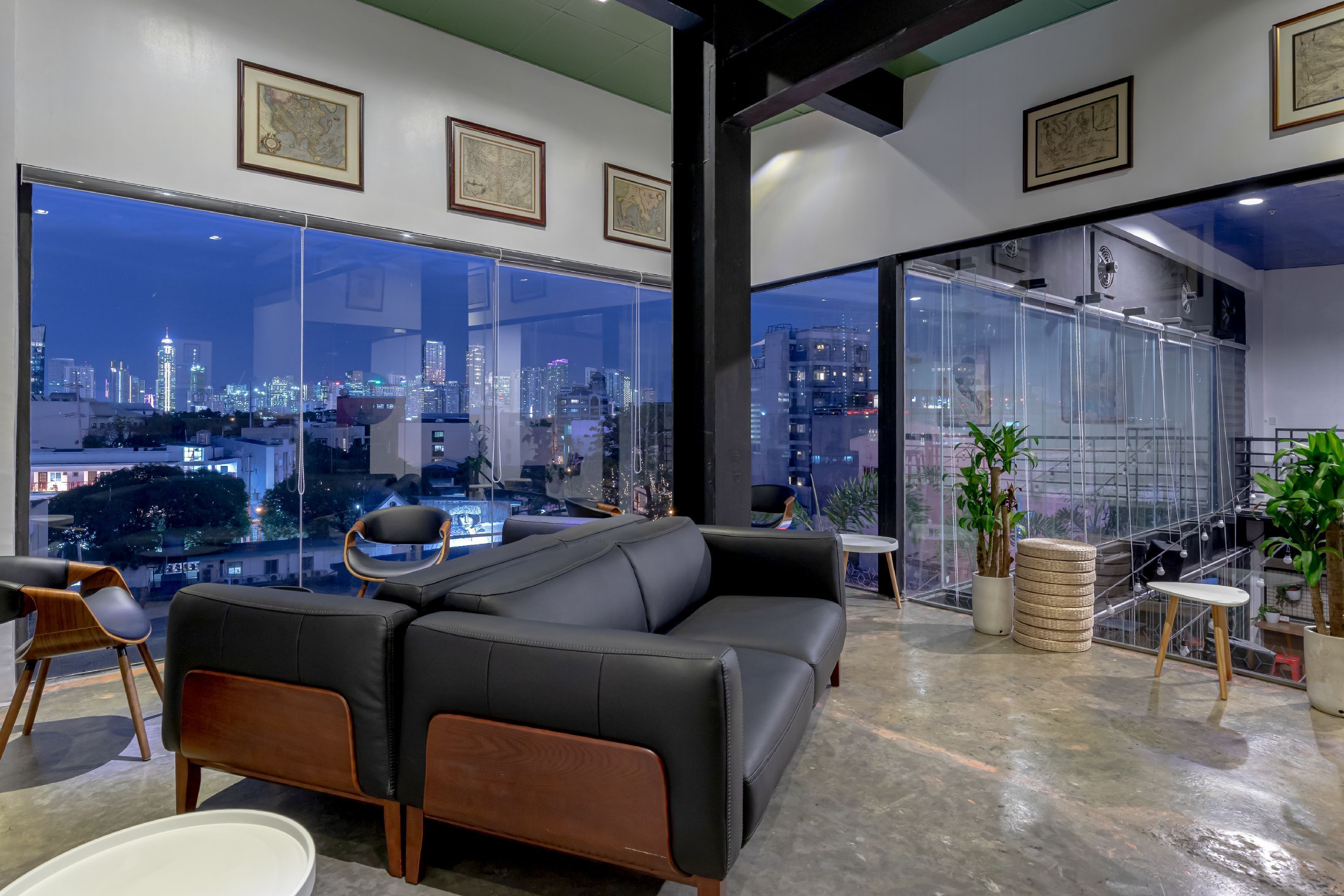 Draper Startup House for Entrepreneurs Hotel