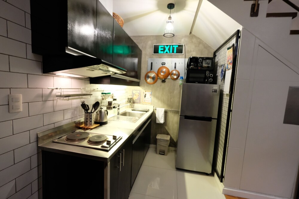Eton Residences Greenbelt by Stayhome Asia