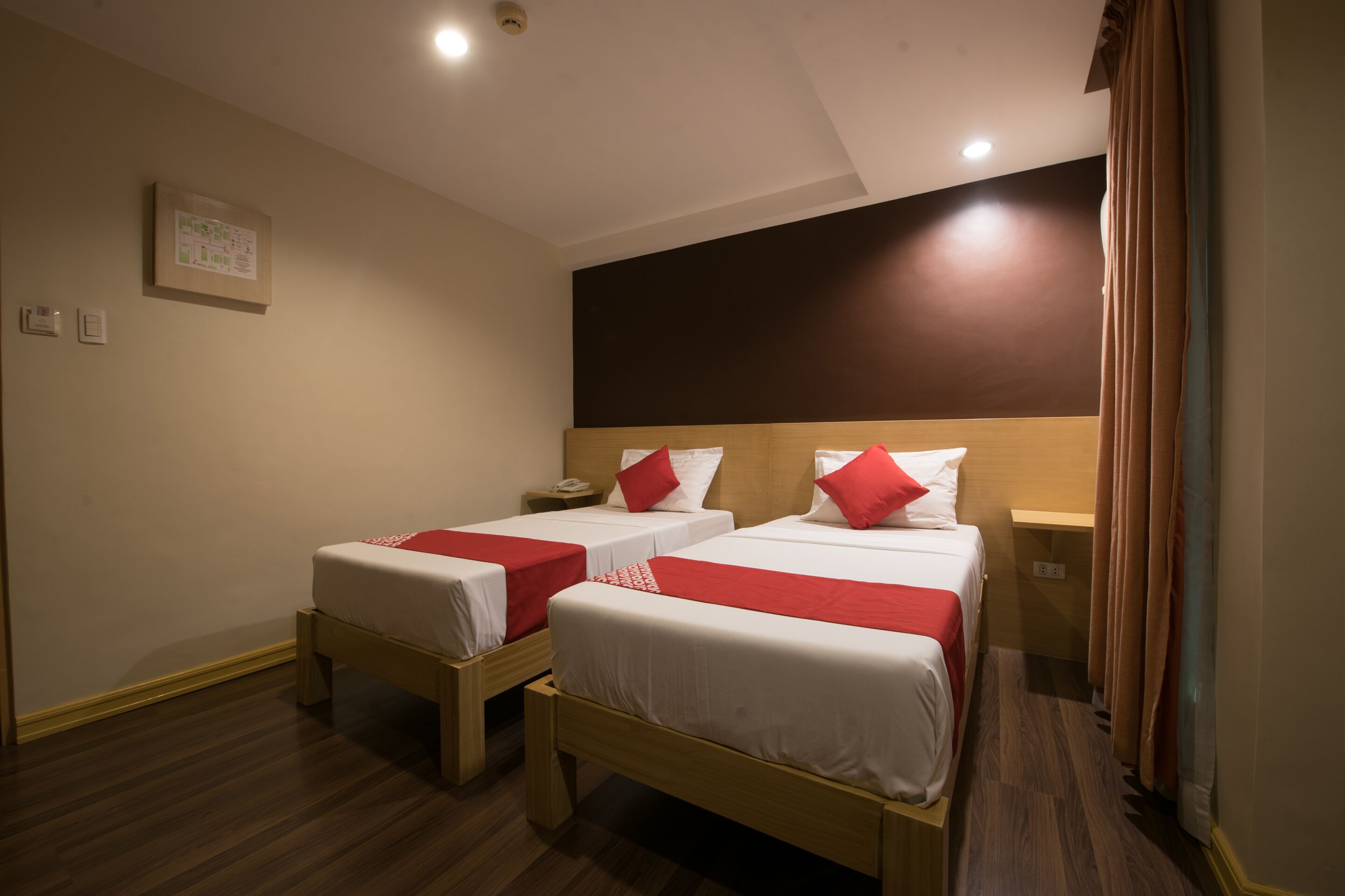 Festive Hotel by OYO