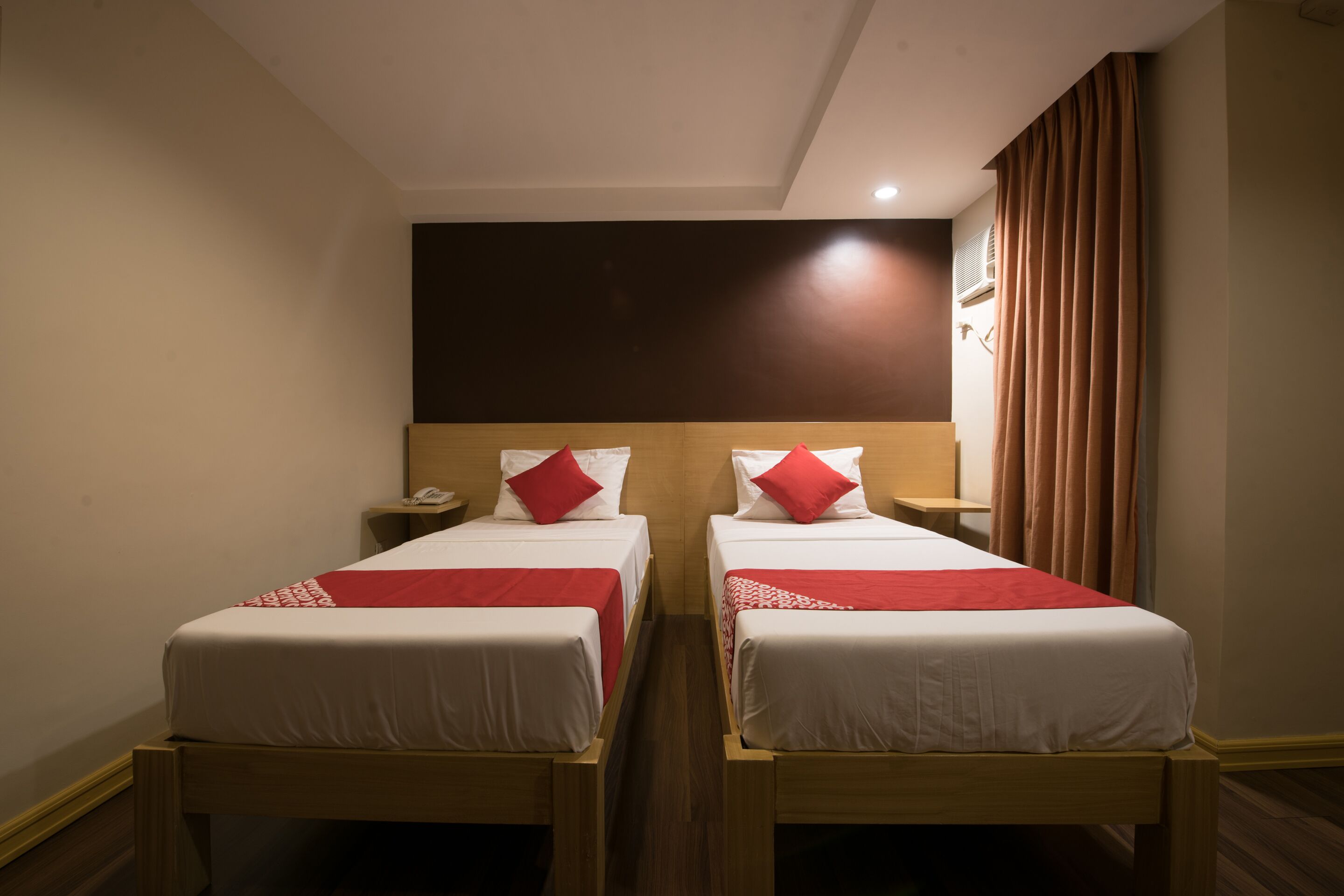 Festive Hotel by OYO