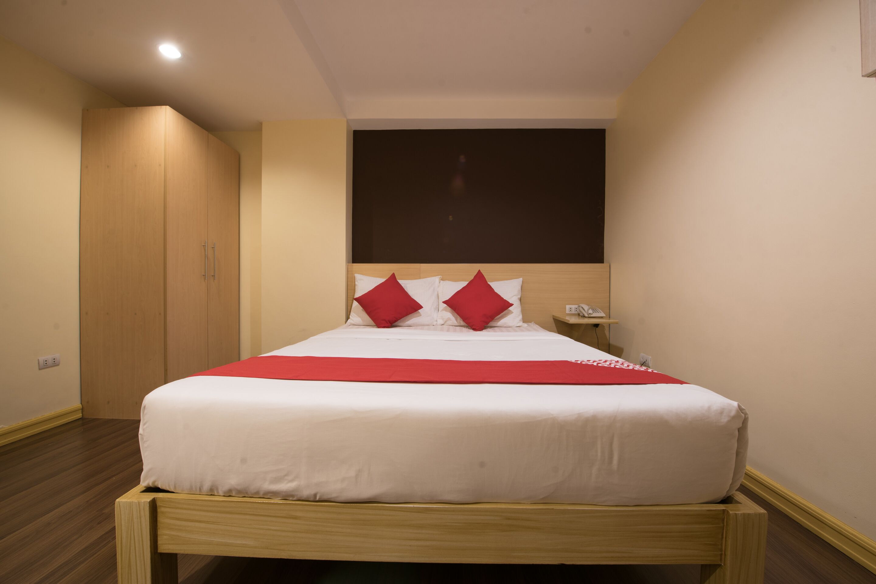 Festive Hotel by OYO