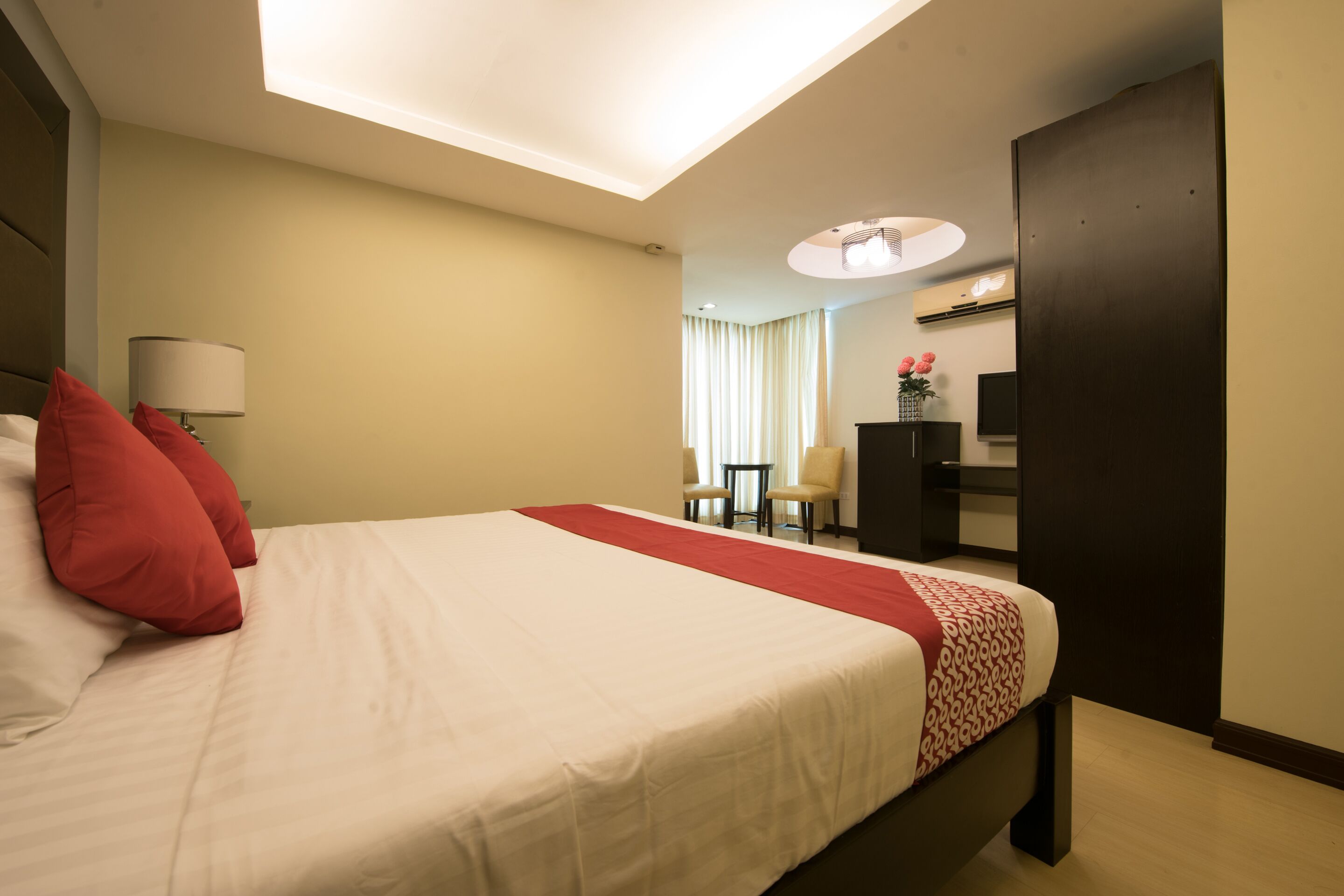 Festive Hotel by OYO