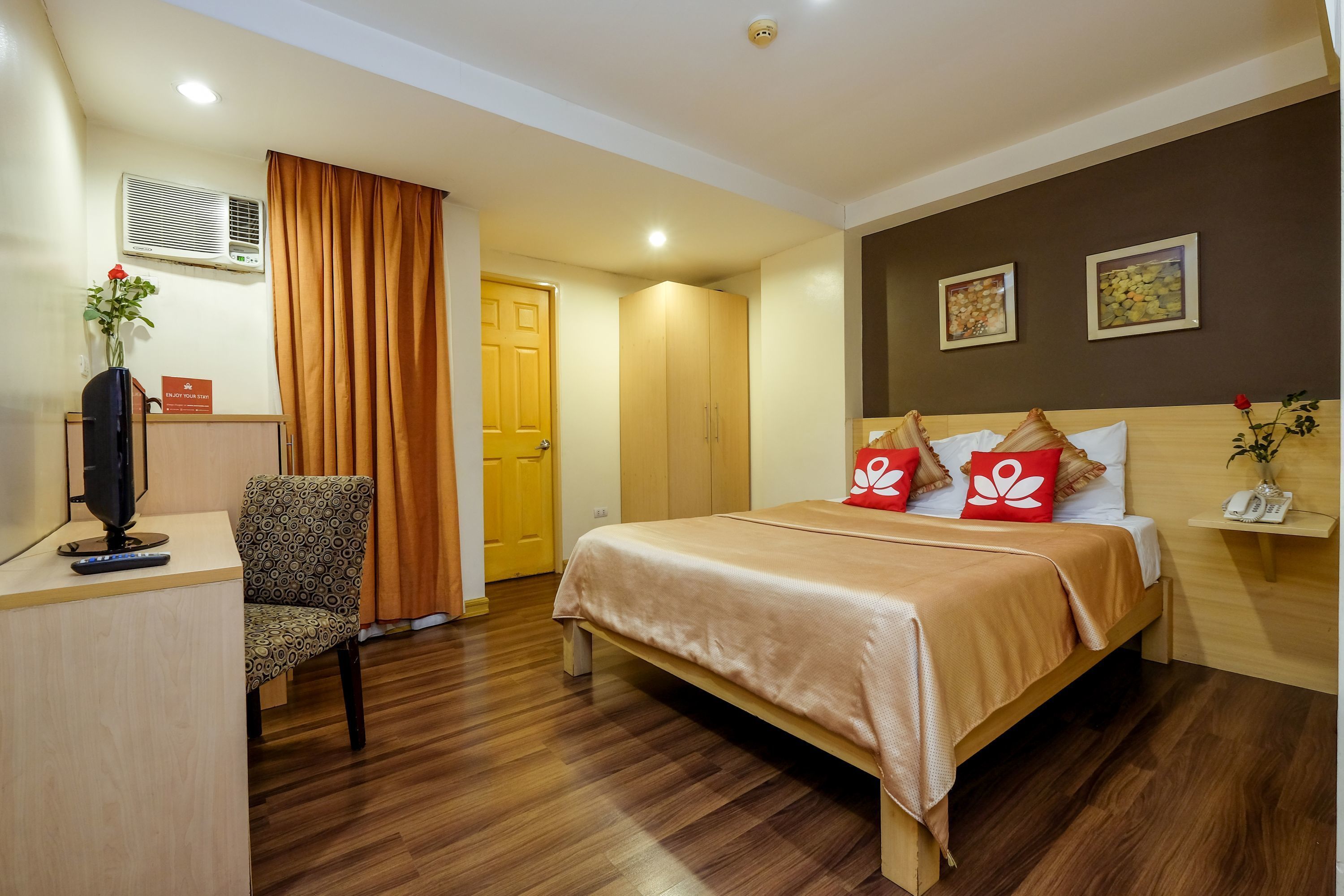 Festive Hotel by Zen Rooms