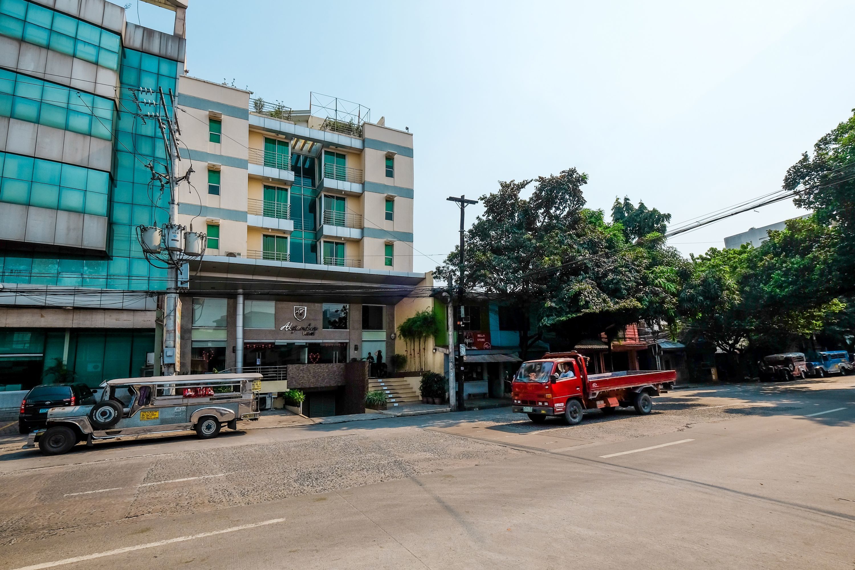 Festive Hotel by Zen Rooms