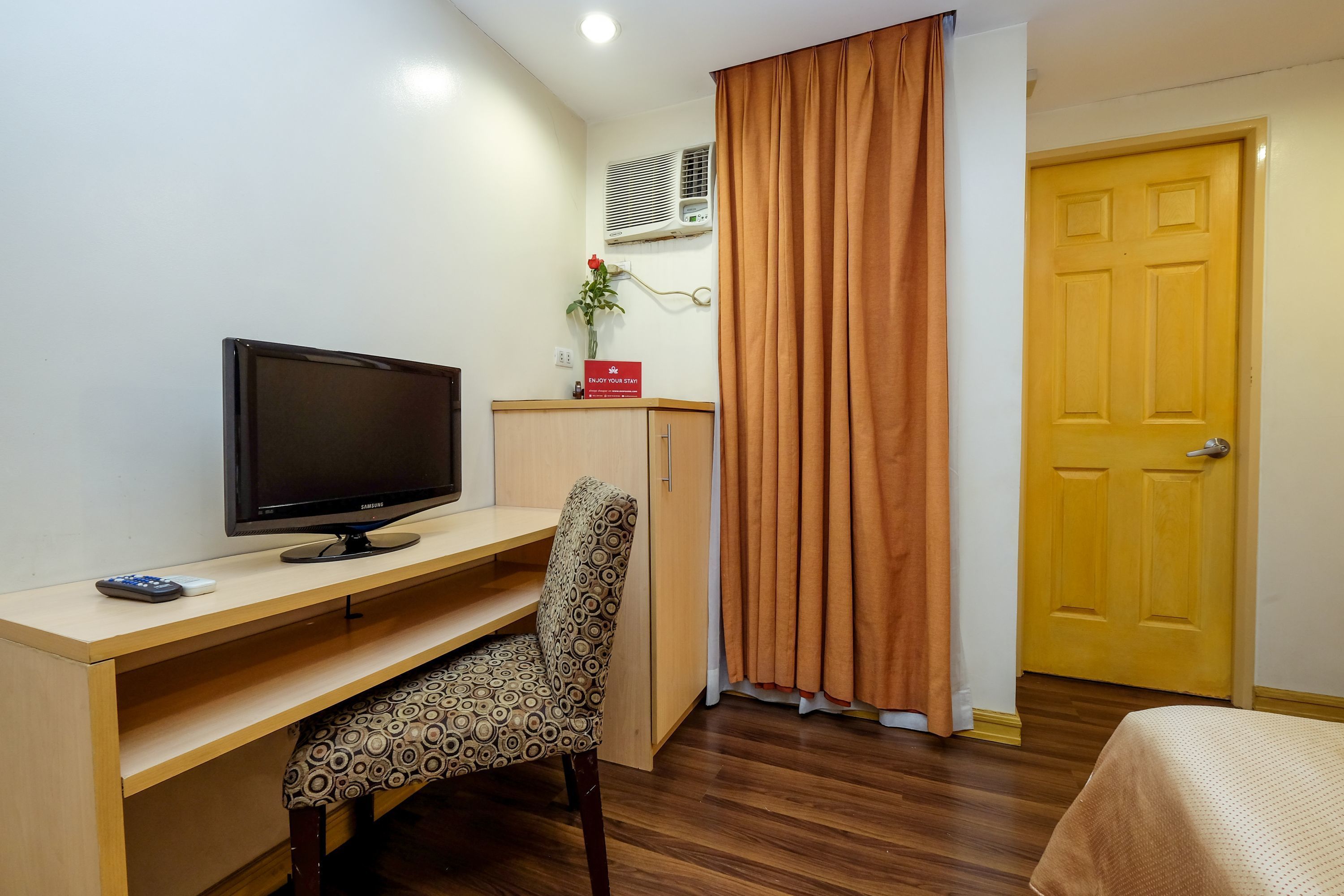 Festive Hotel by Zen Rooms