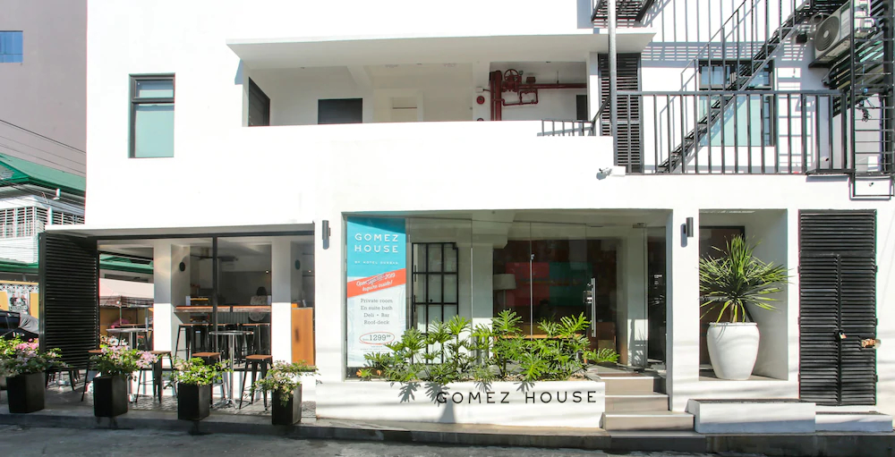 Gomez House