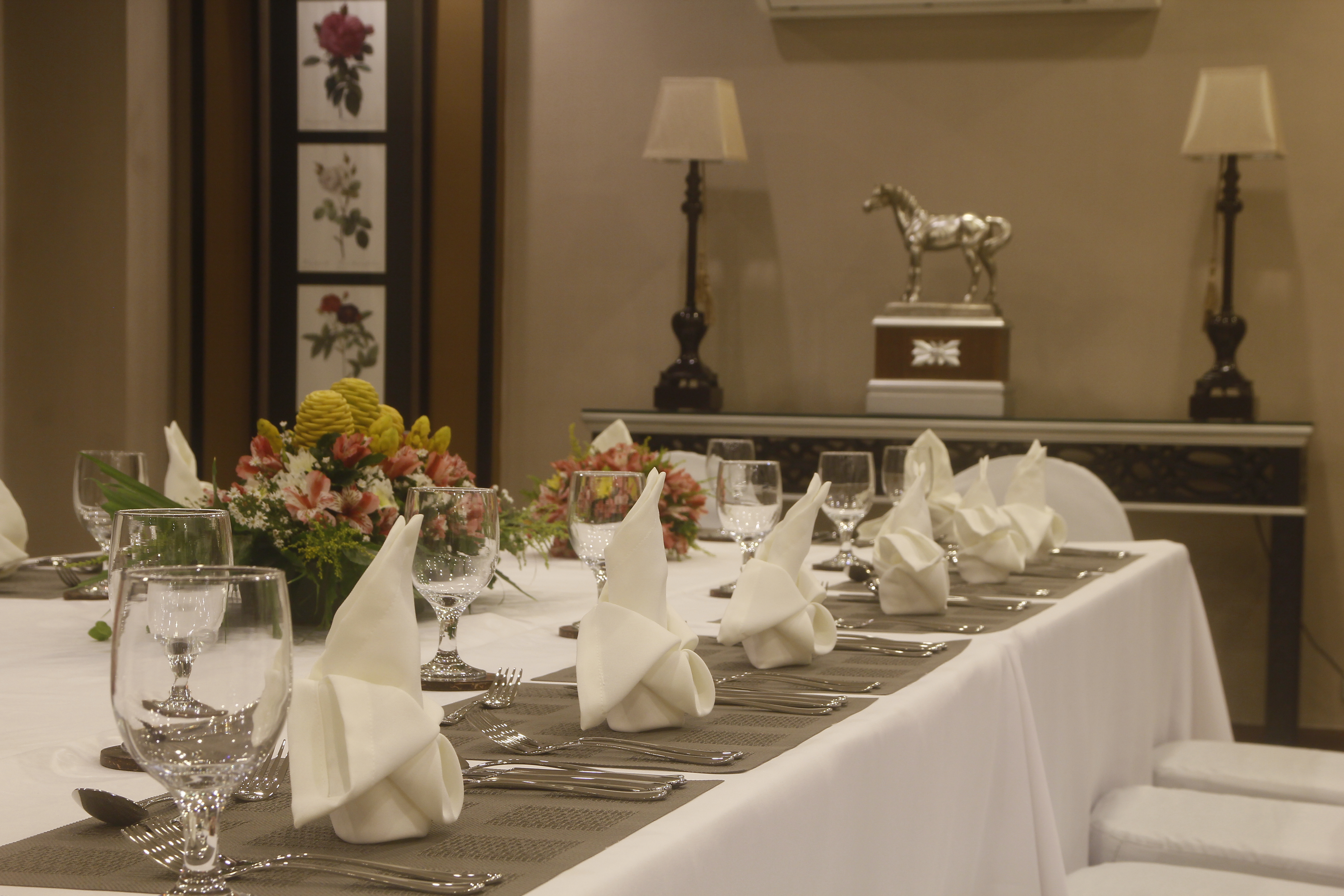 Herald Suites Polaris