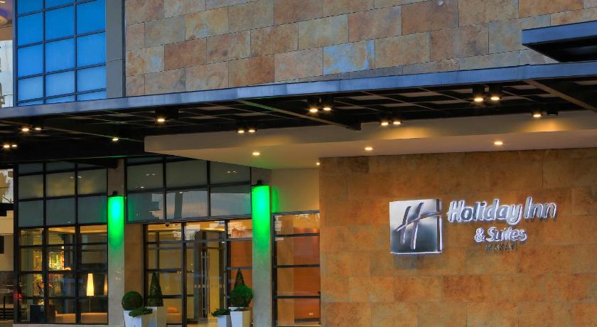 Holiday Inn Makati