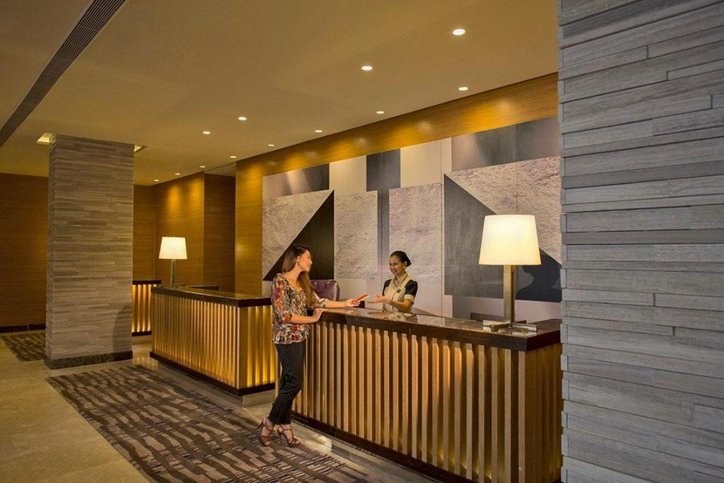 Holiday Inn Makati