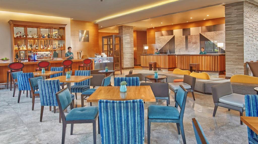 Holiday Inn Makati