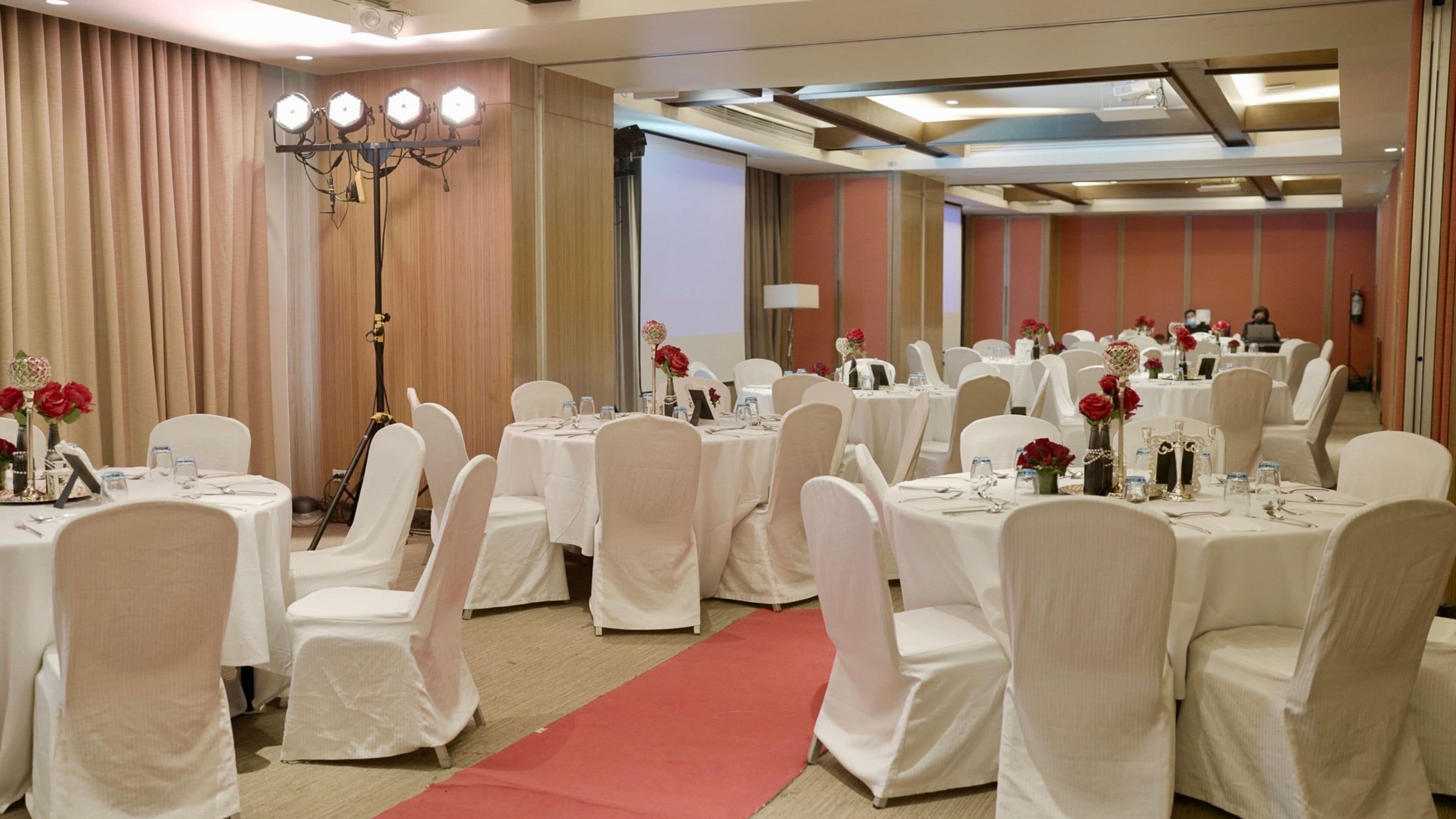 Holiday Inn Makati