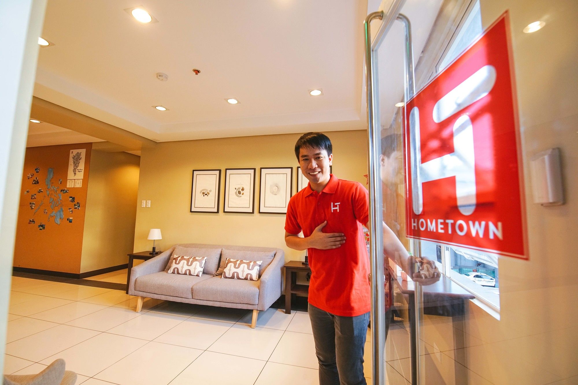 Hometown Hotel Makati Edsa