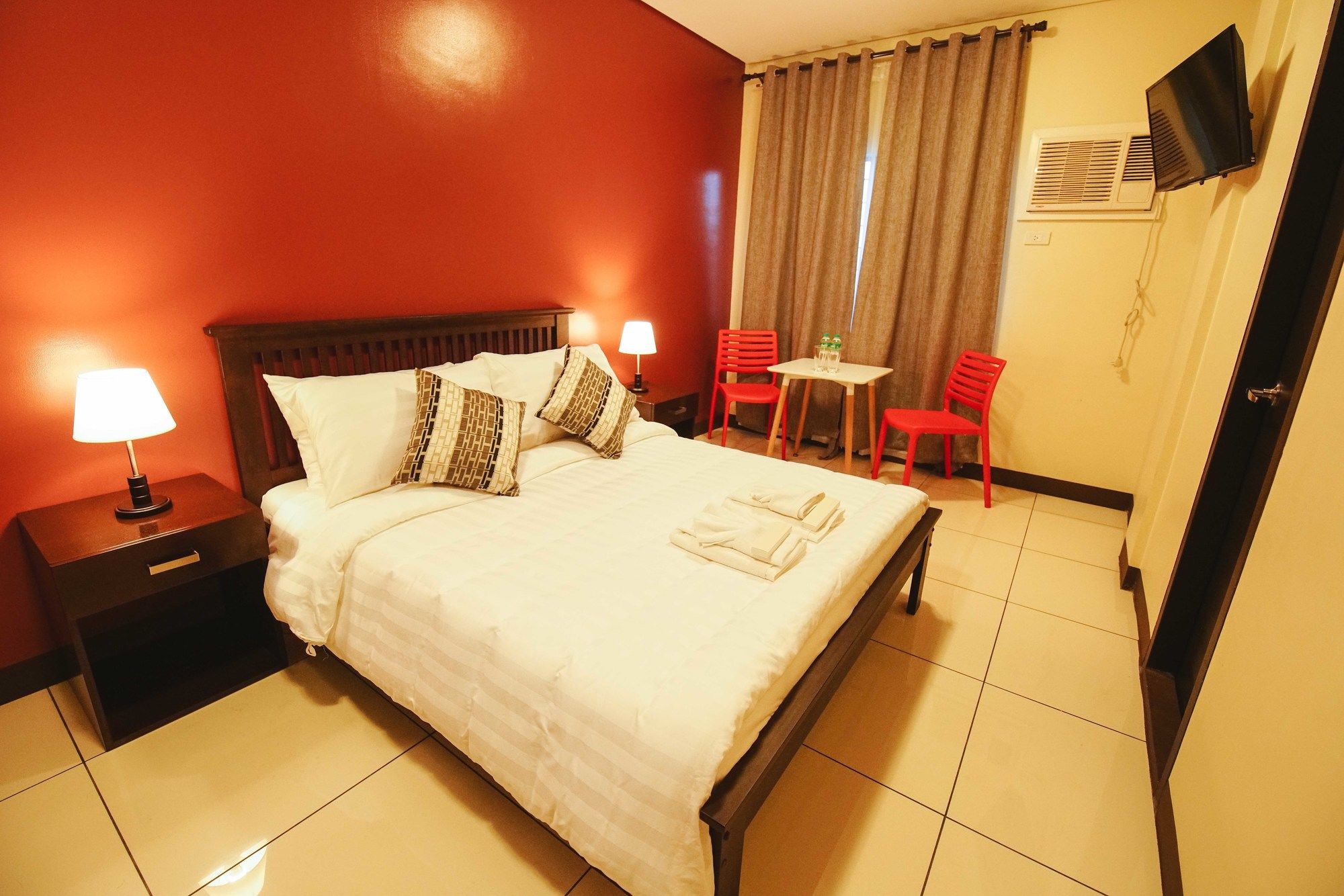 Hometown Hotel Makati Edsa
