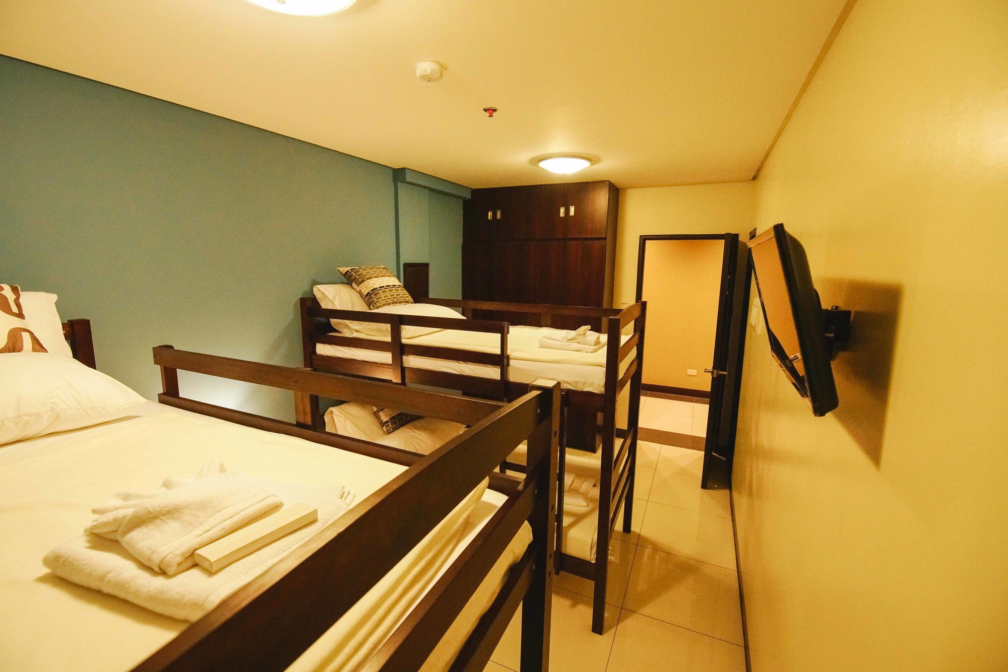 Hometown Hotel Makati Edsa