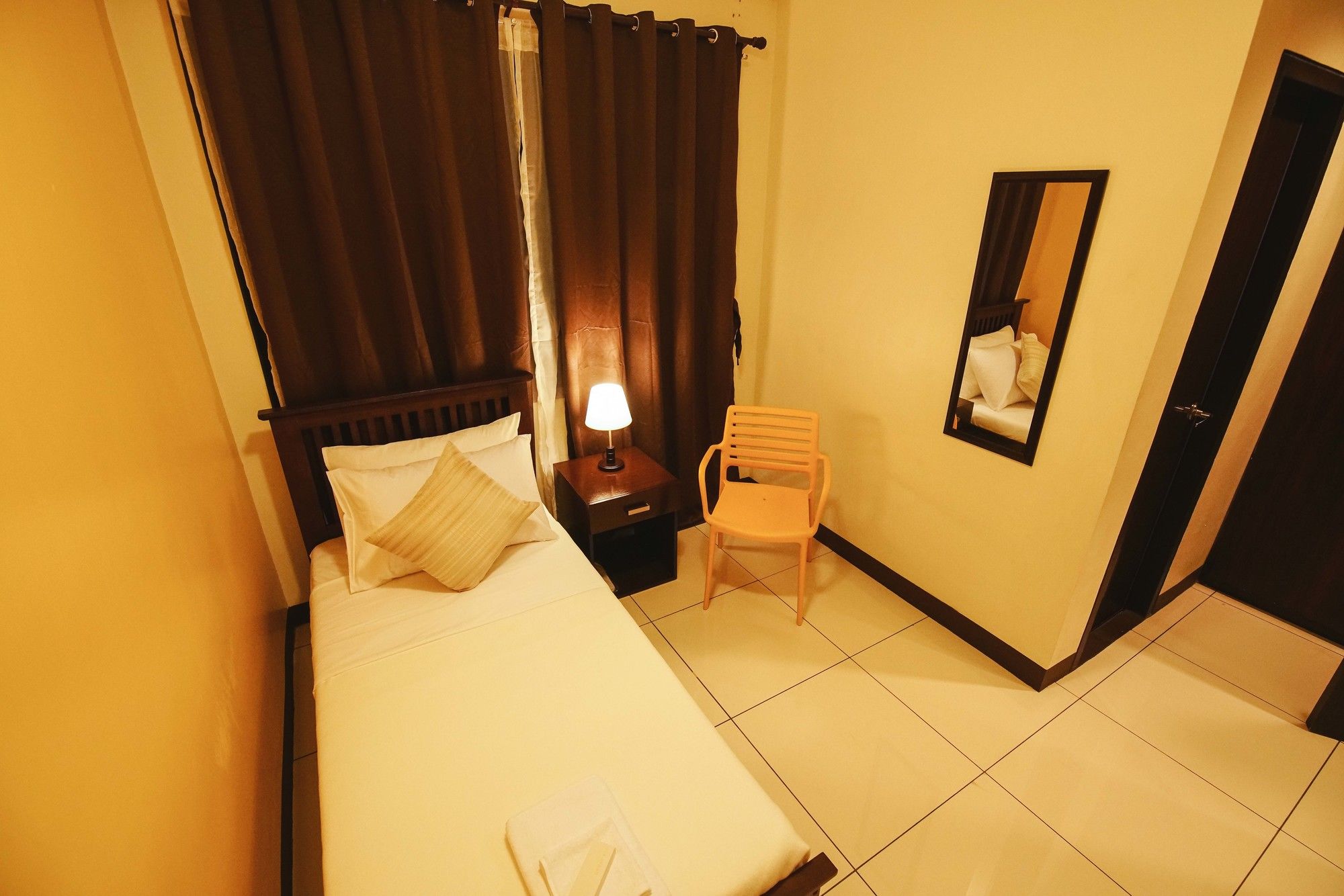 Hometown Hotel Makati Edsa