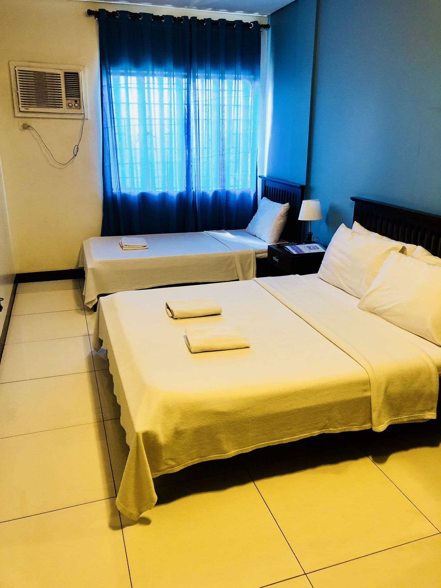 Hometown Hotel Makati Edsa