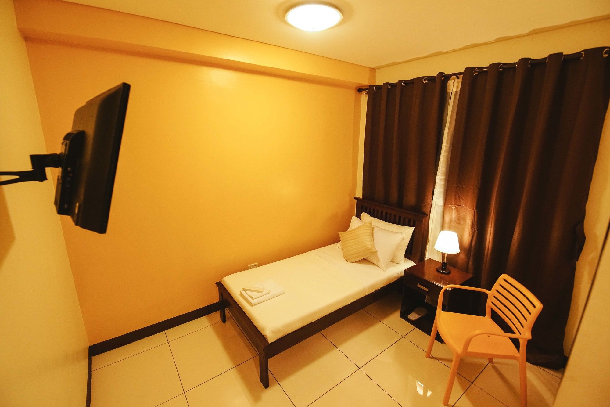 Hometown Hotel Makati Edsa