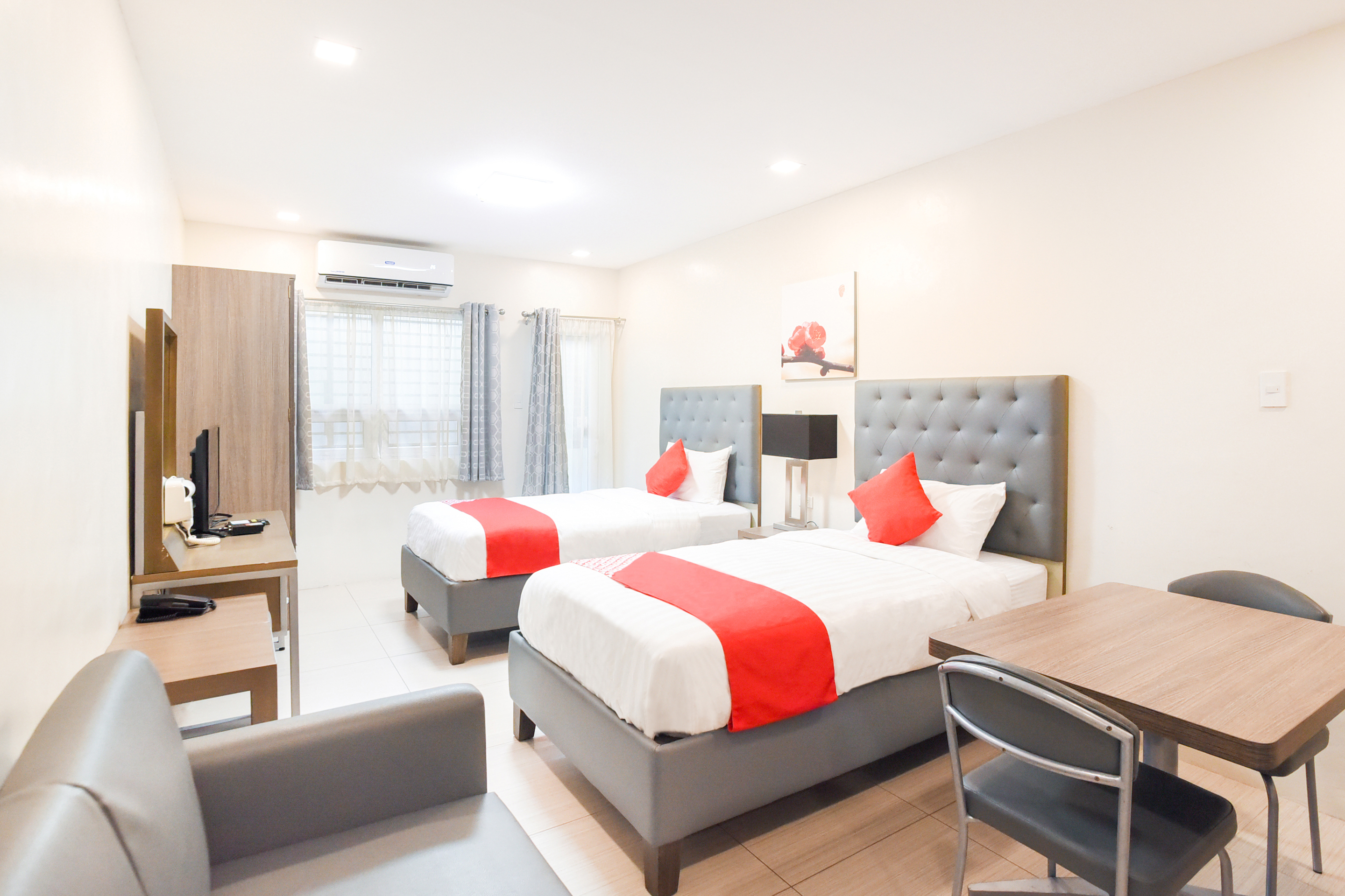 Hotel Merlo by OYO