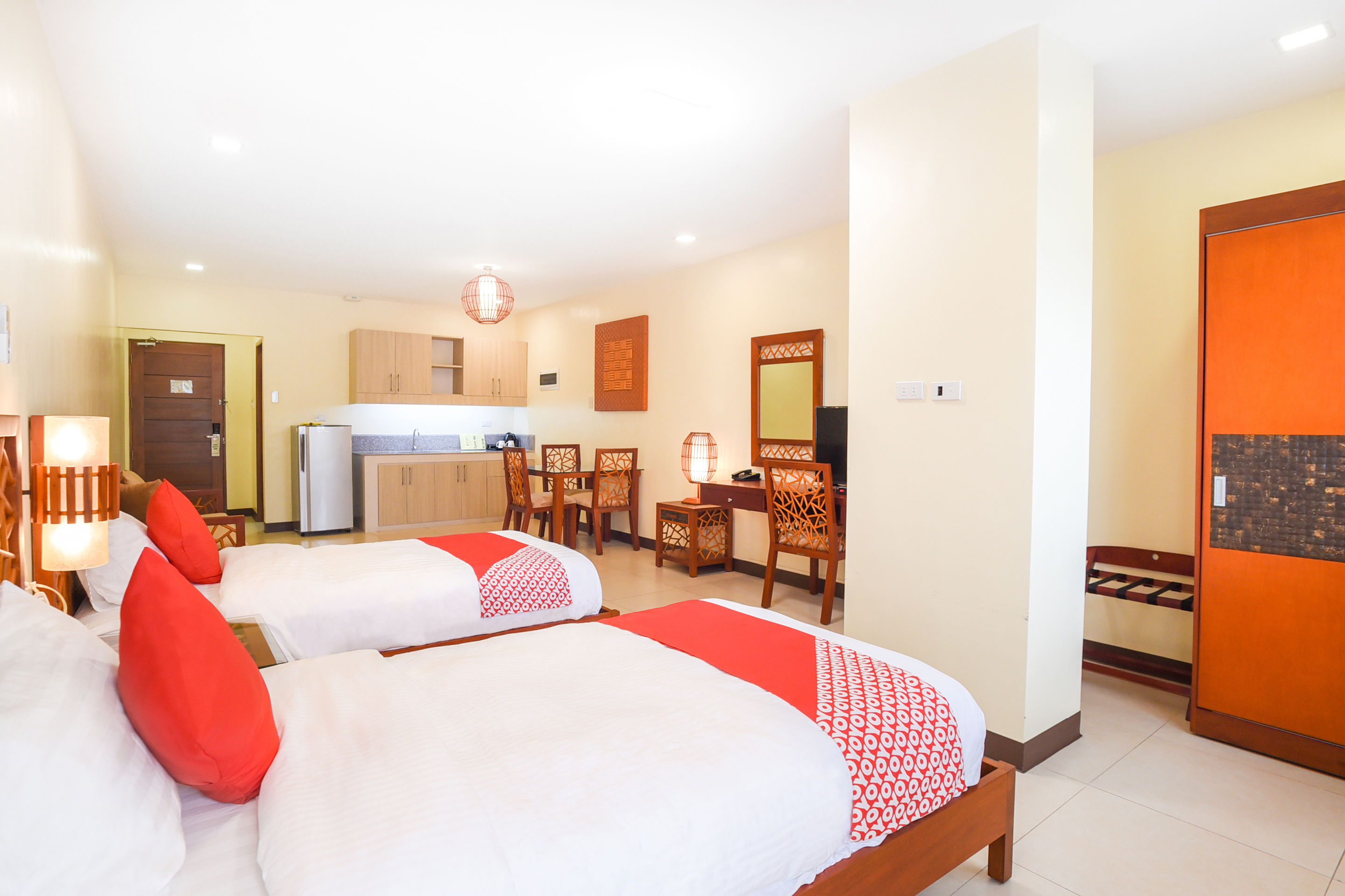 Hotel Merlo by OYO