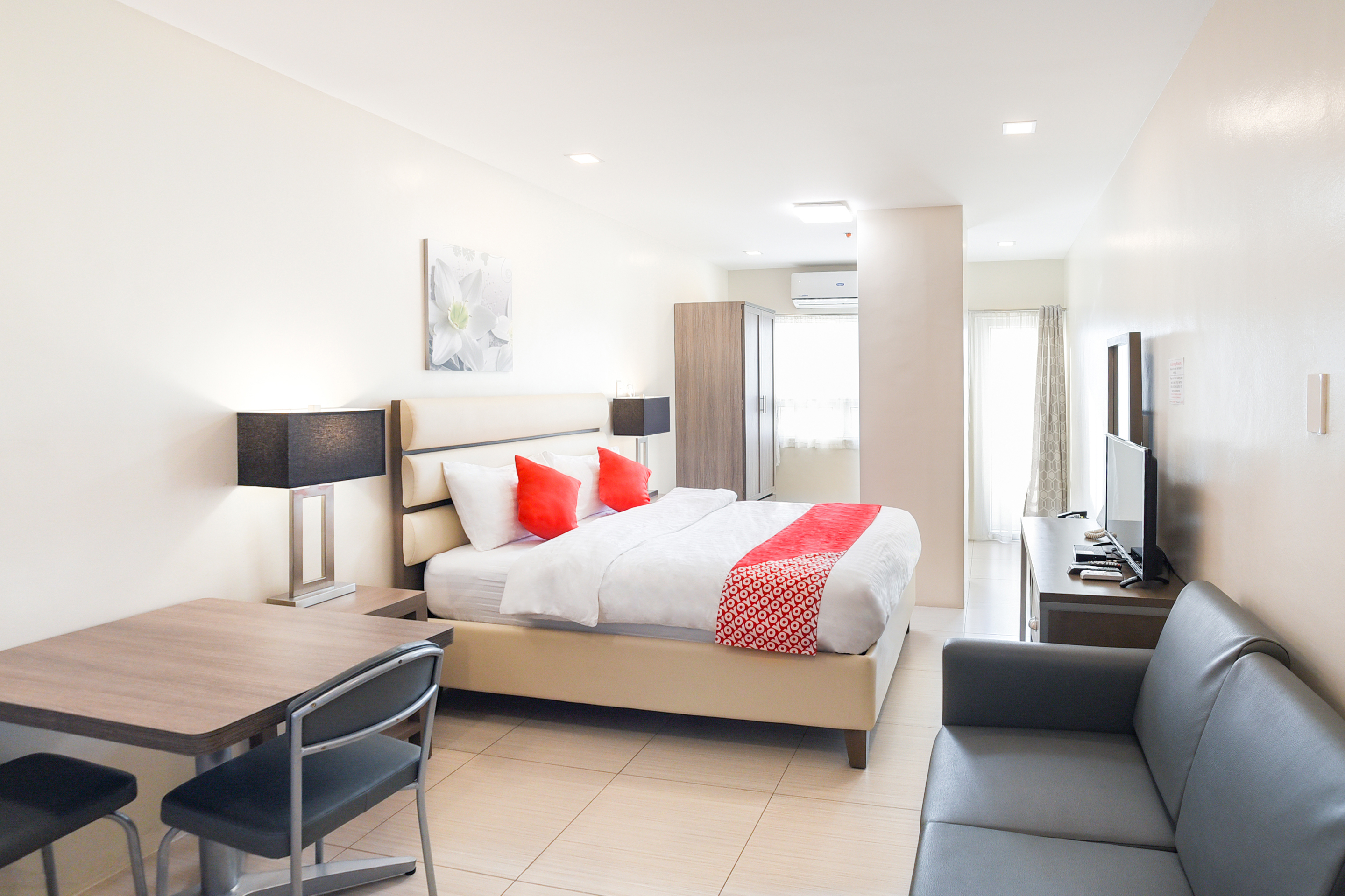 Hotel Merlo by OYO