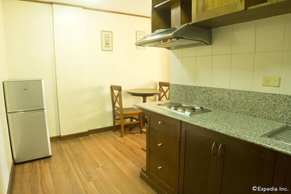 Isabelle Royale Hotel & Suites