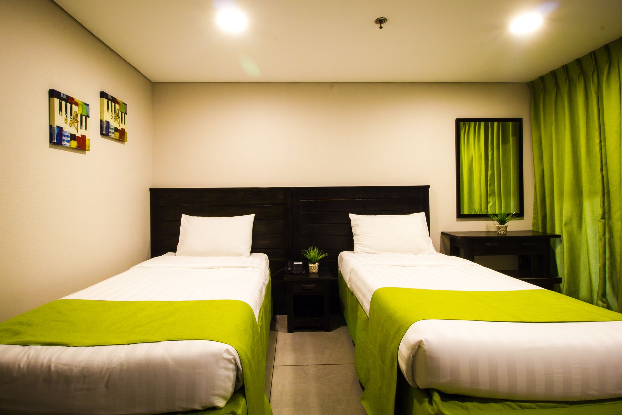 Jade Hotel and Suites Makati