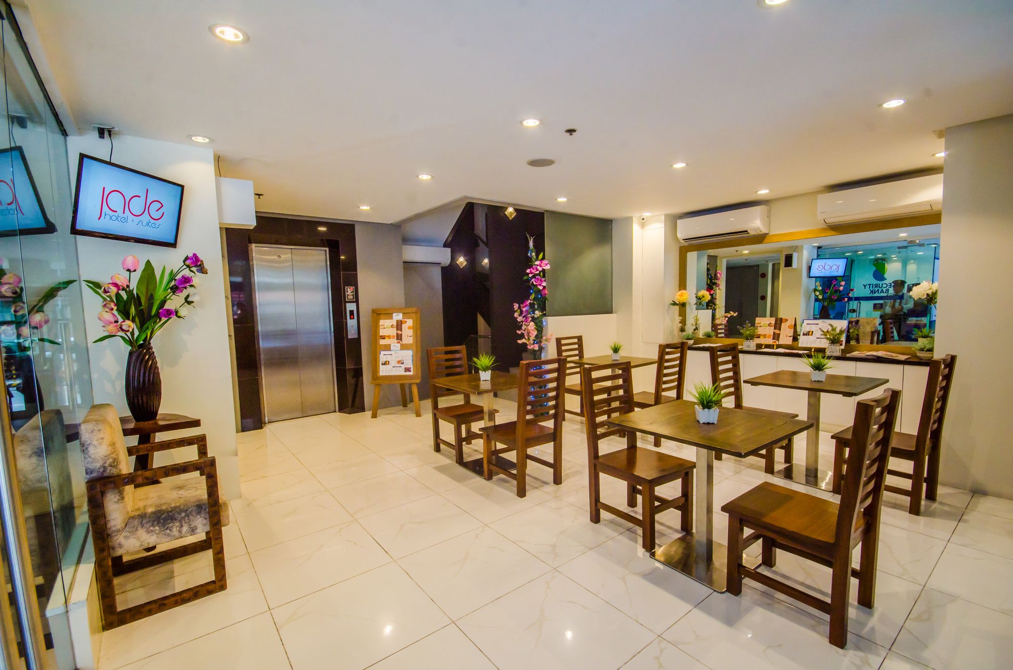 Jade Hotel and Suites Makati