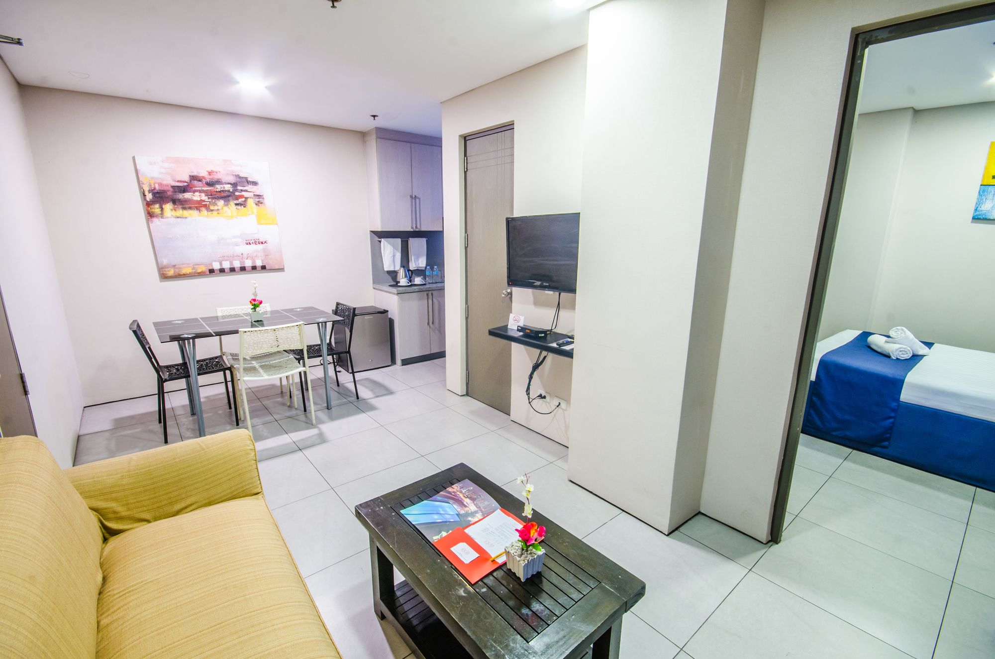 Jade Hotel and Suites Makati