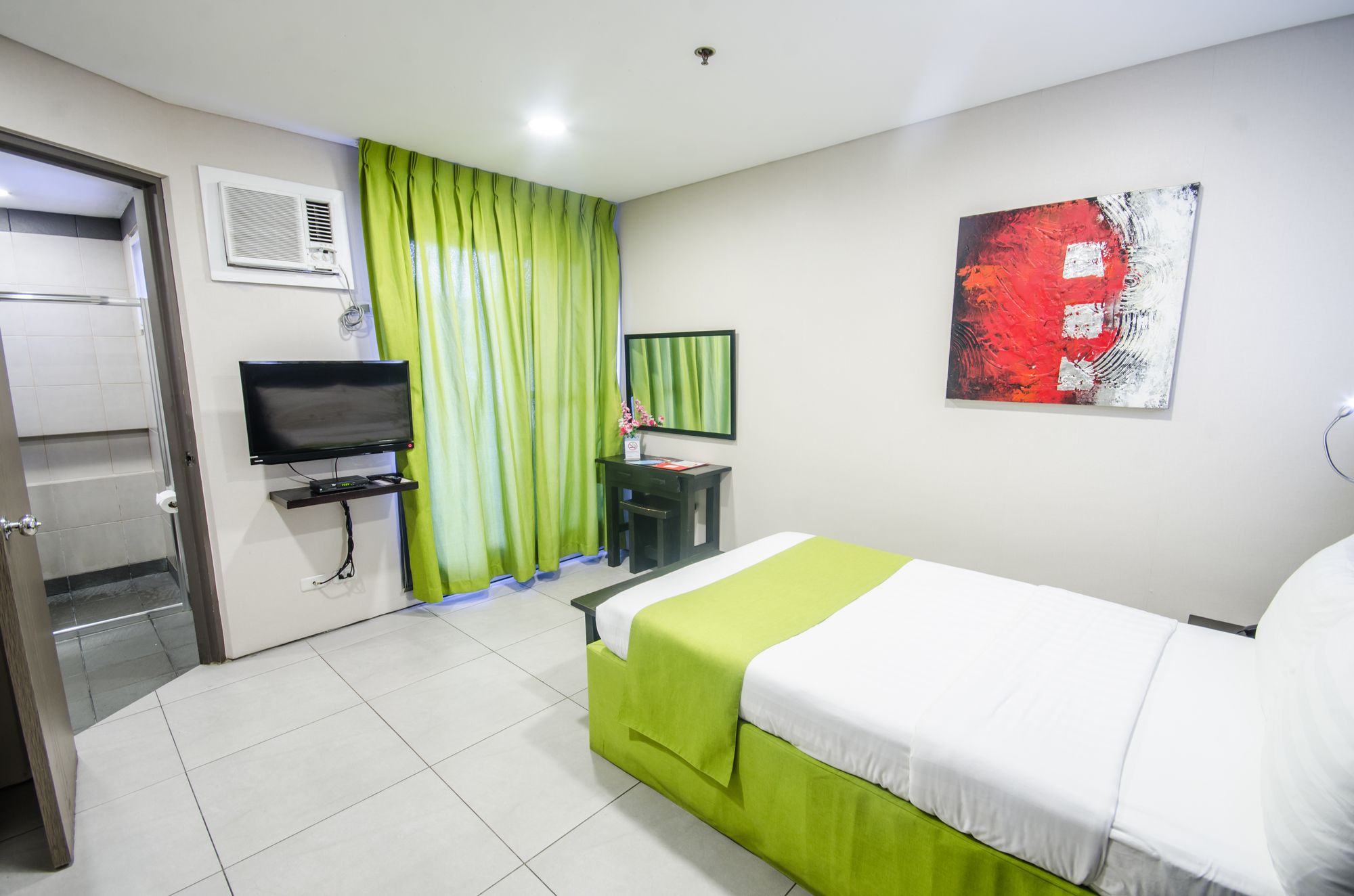 Jade Hotel and Suites Makati